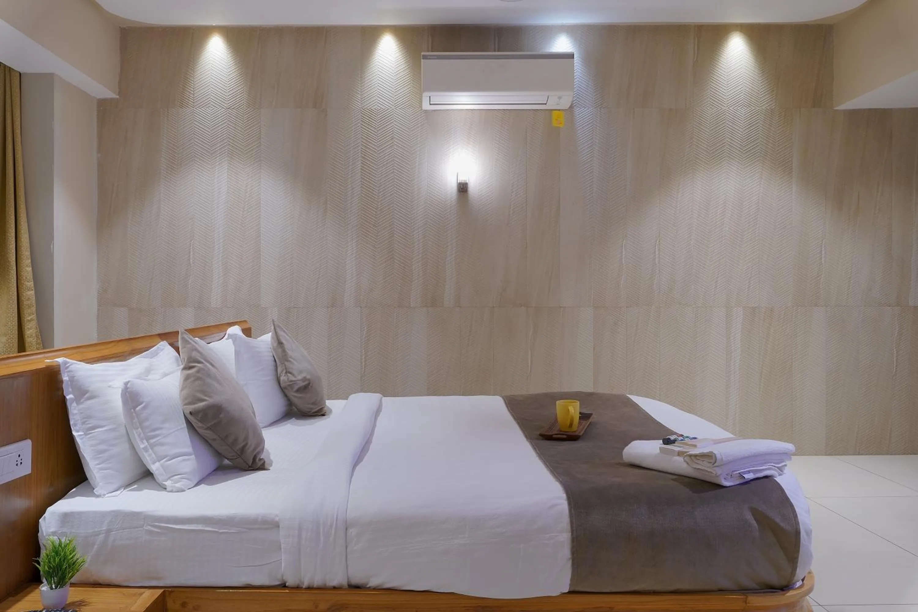 Bedroom, Bed in Artilla Inn