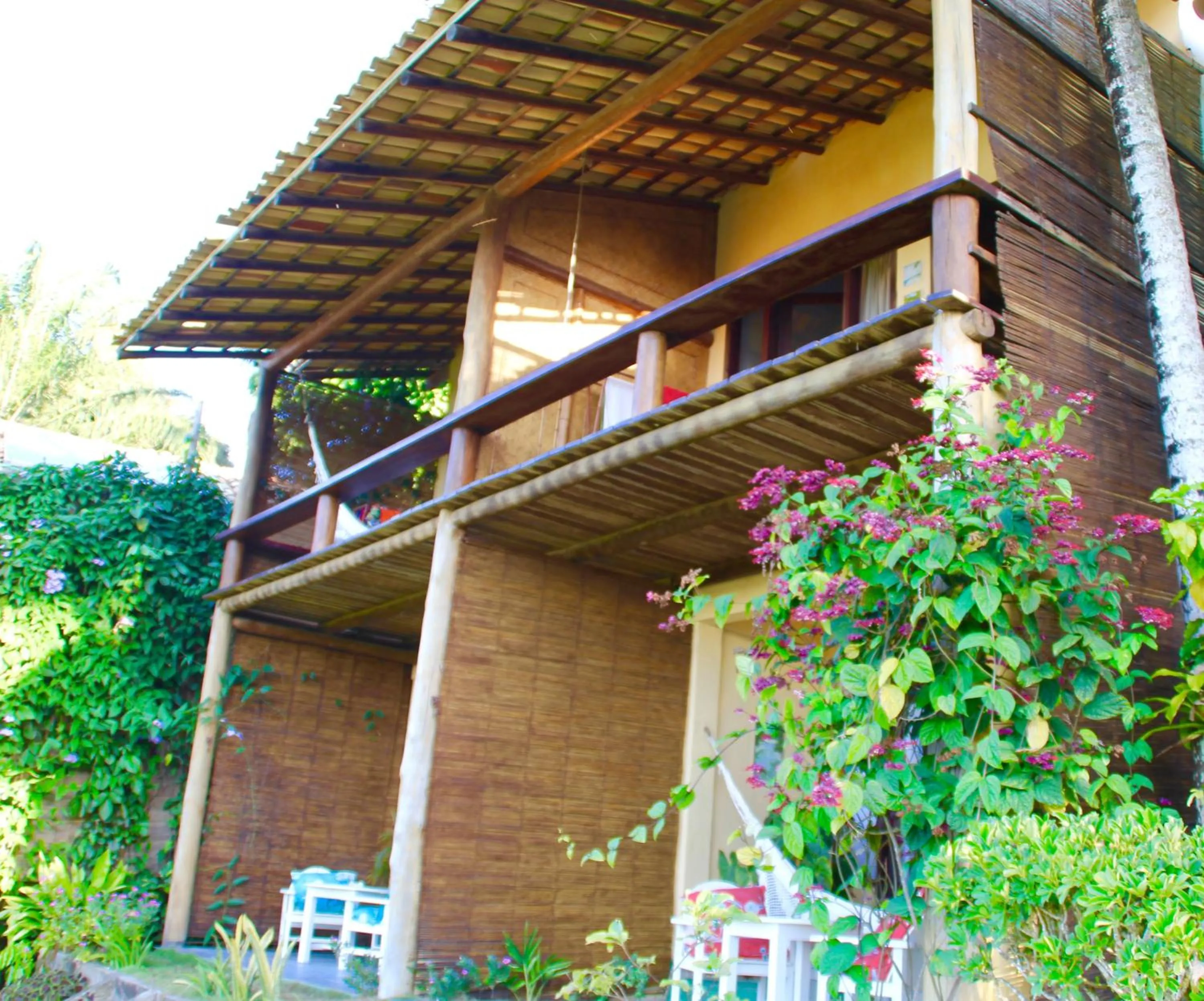 Property building in Pousada Mar à Vista