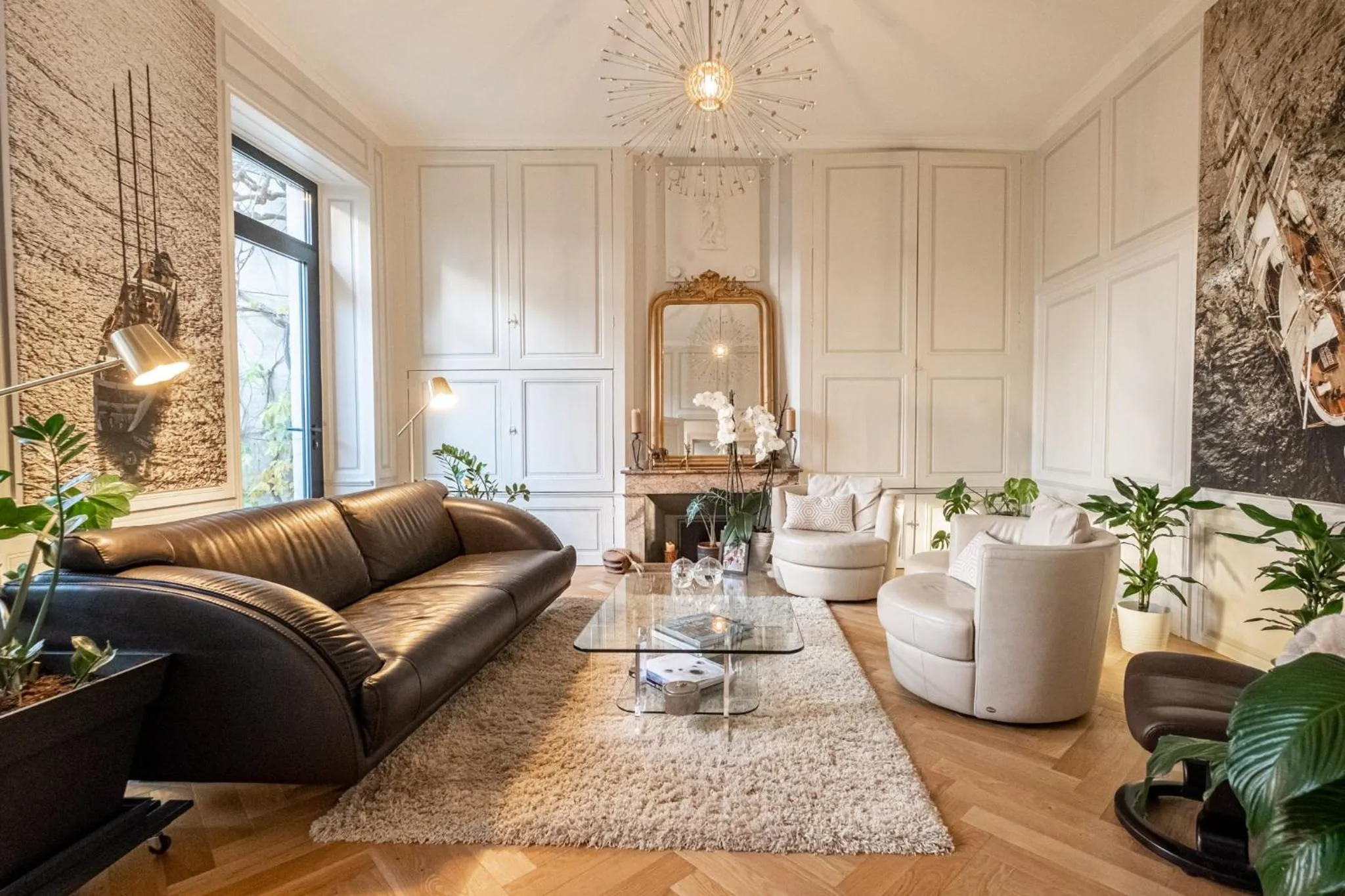 Living room in Escale Rochelaise B&B, SPA bain nordique et sauna tonneau