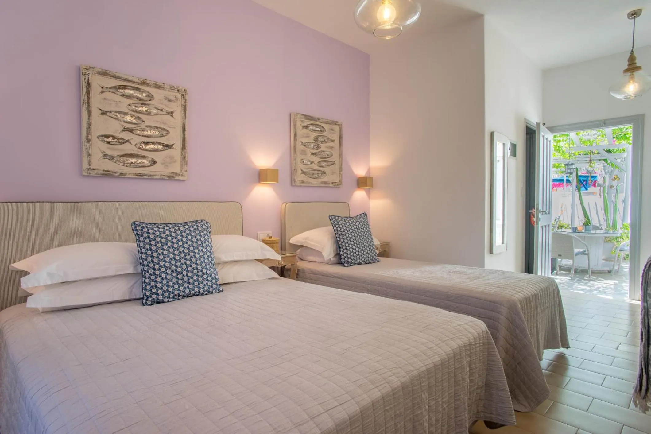 Photo of the whole room, Bed in Cyclades Studios