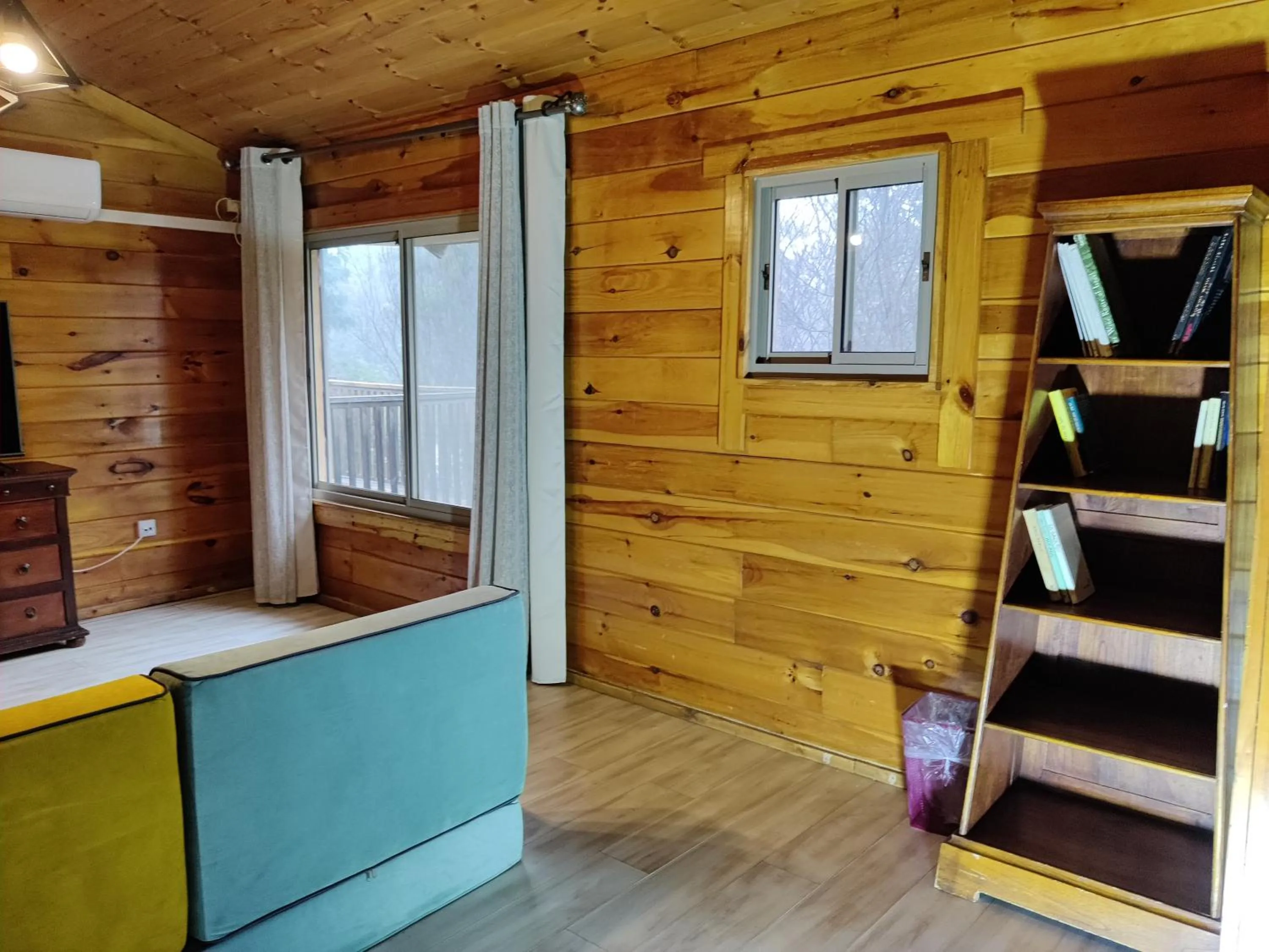 Photo of the whole room in Vibe Naftali Estate