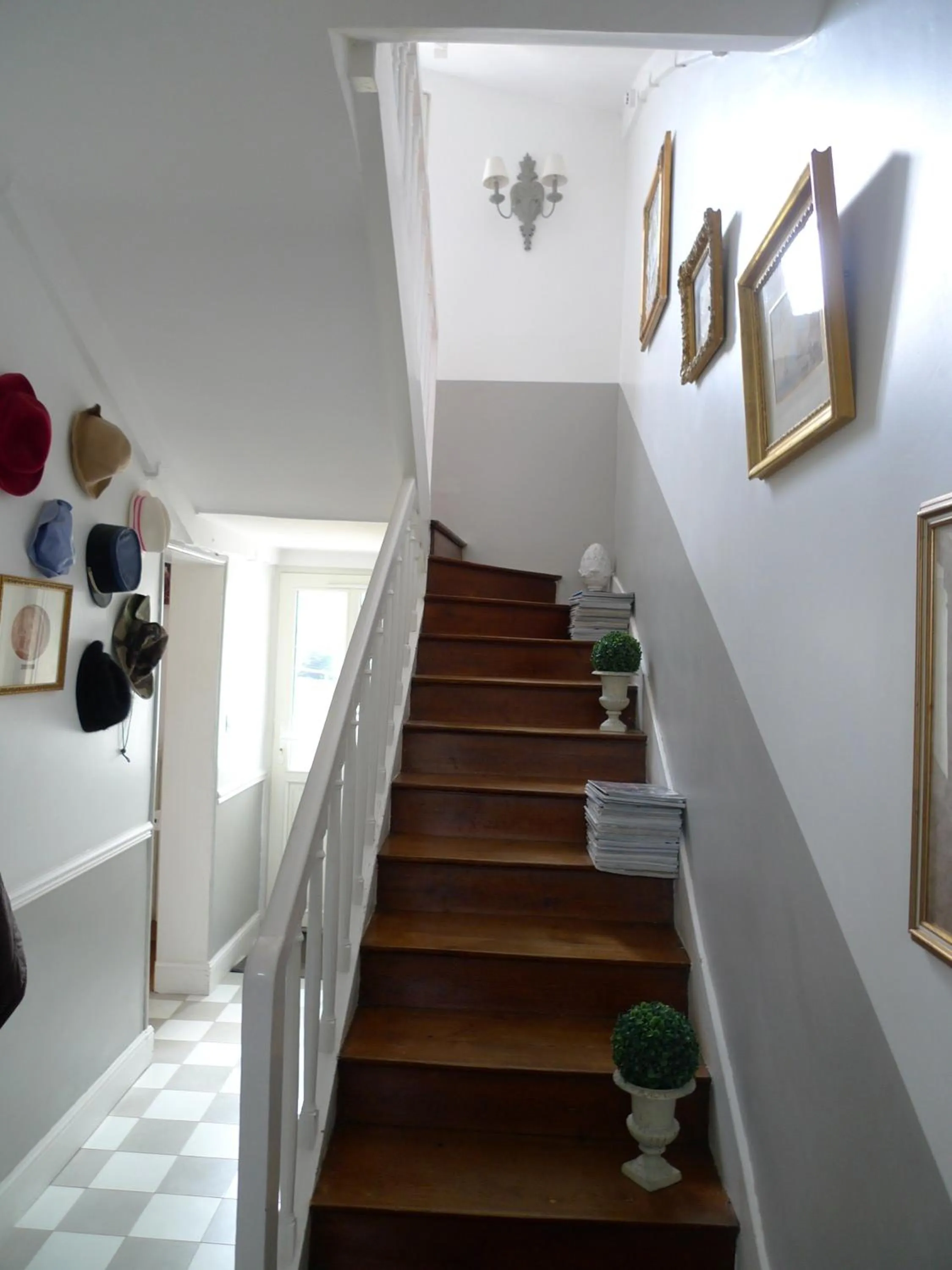 Lobby or reception in La douceur Saumuroise avec petit déjeuner