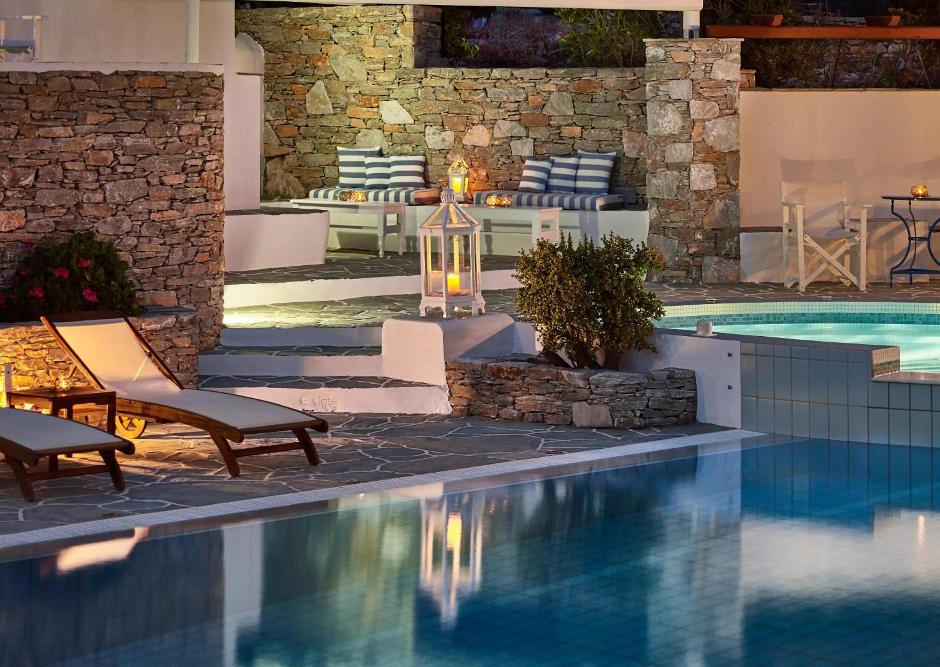 Folegandros Apartments