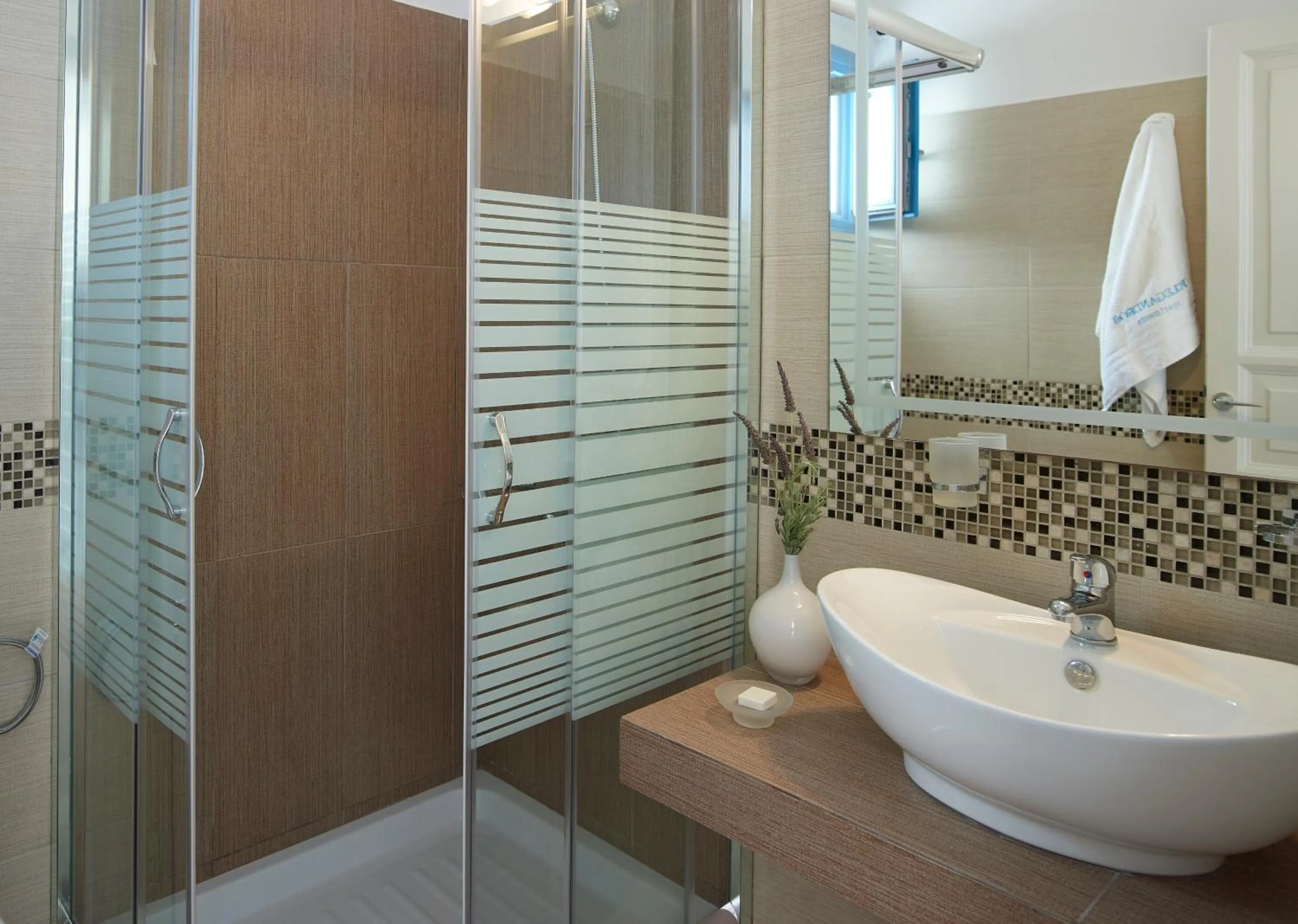 Folegandros Apartments