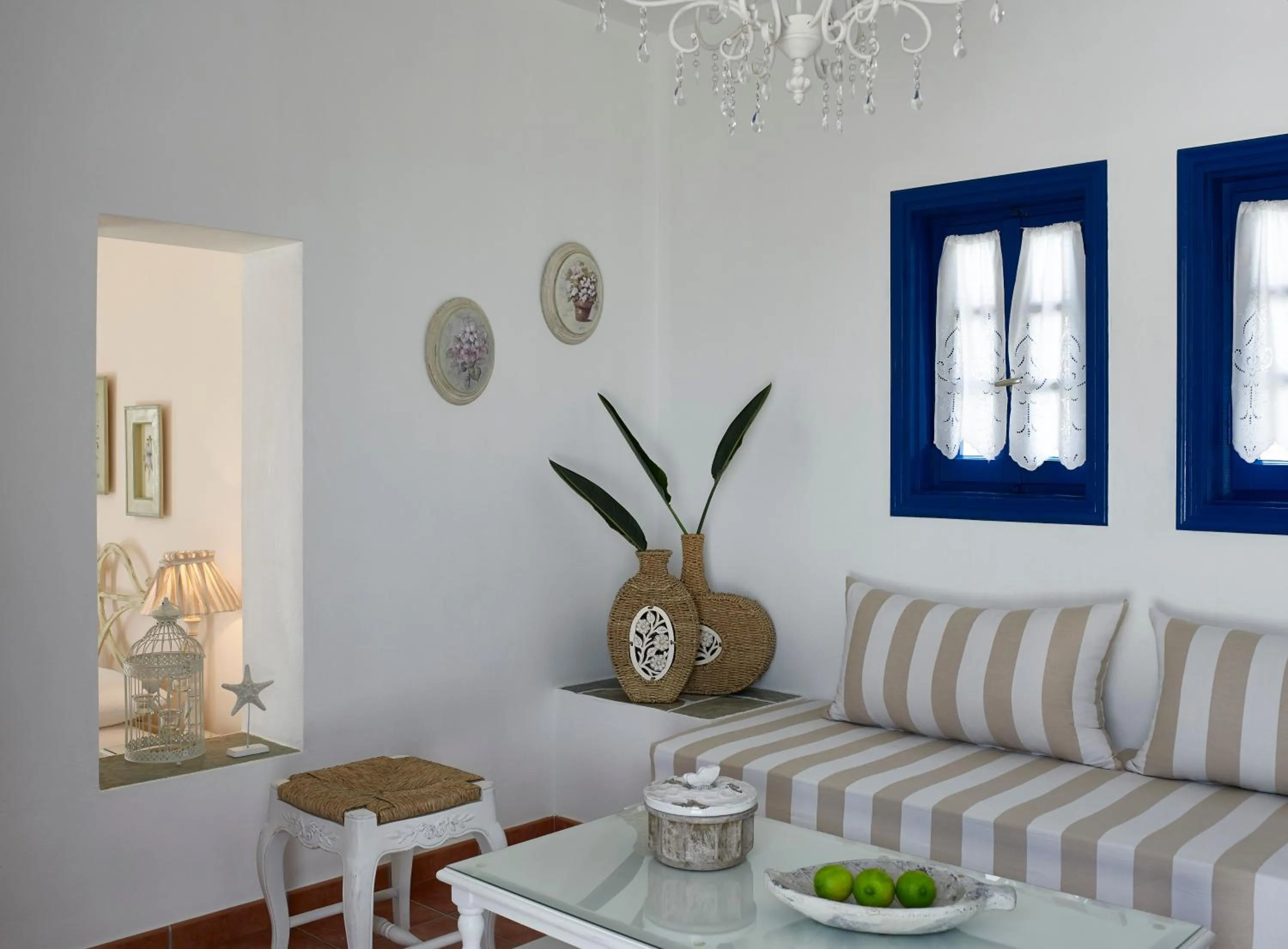 Folegandros Apartments