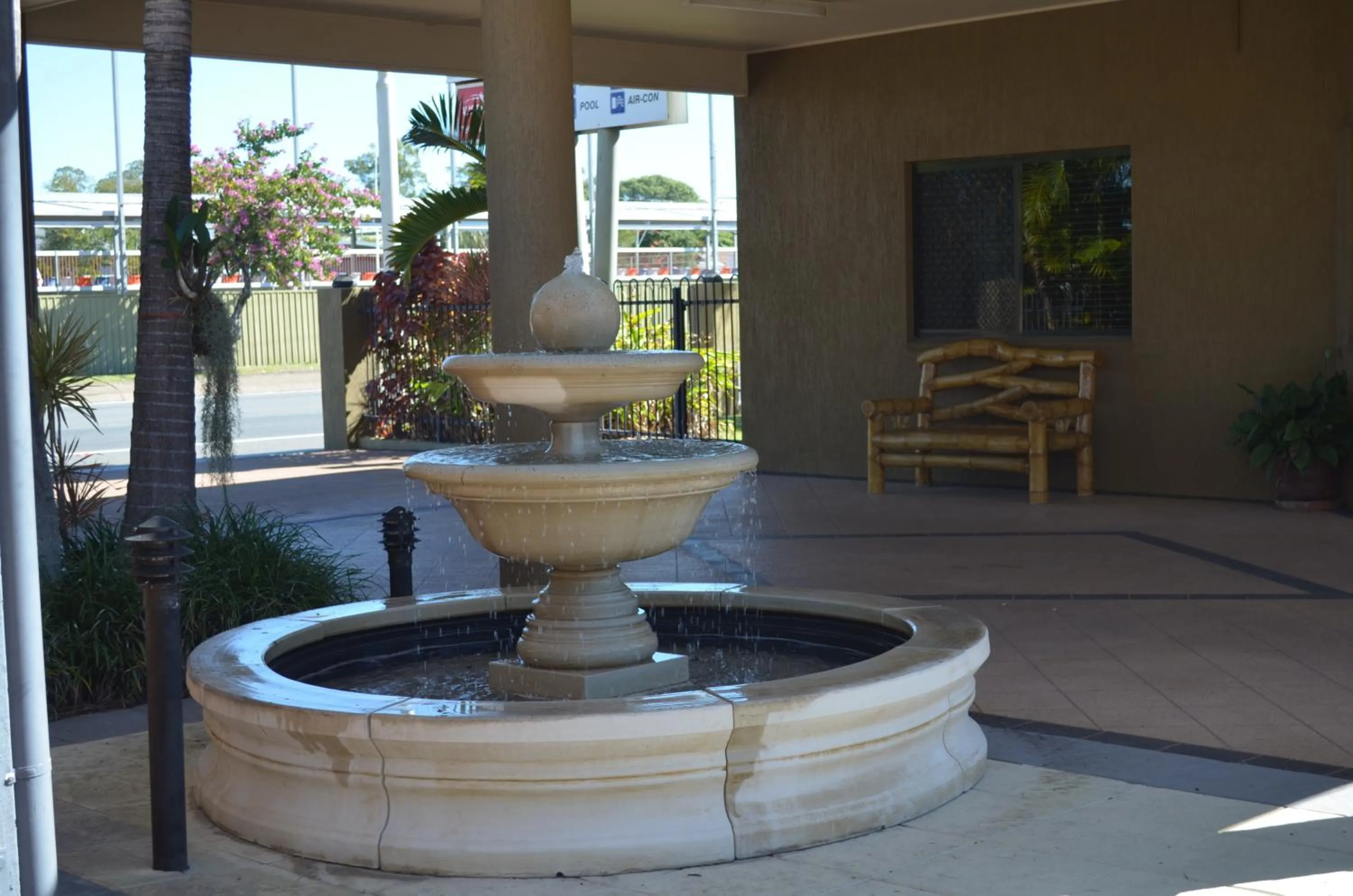 Facade/entrance in Rockhampton Palms Motor Inn