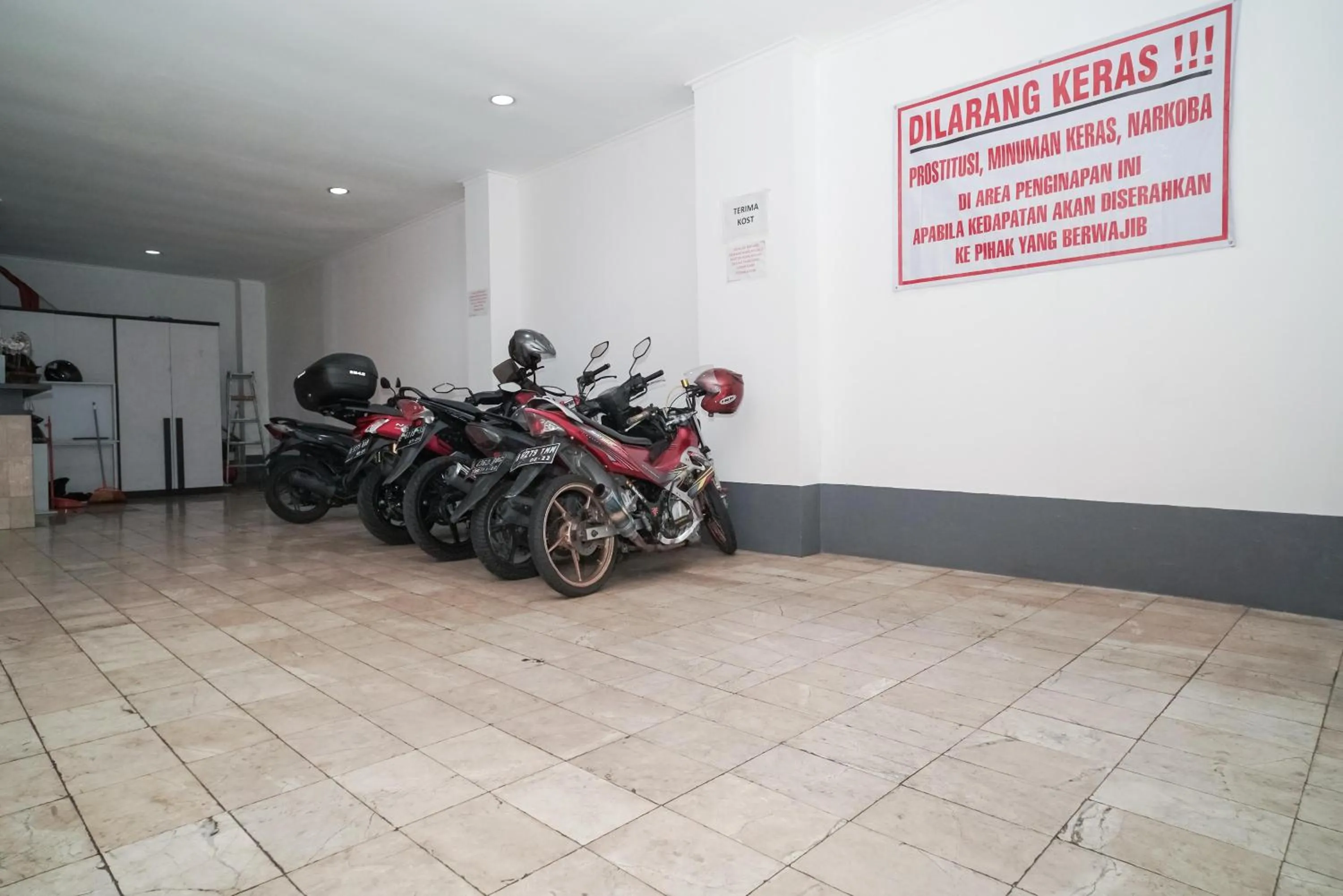 Parking in KoolKost near Universitas BINUS Anggrek