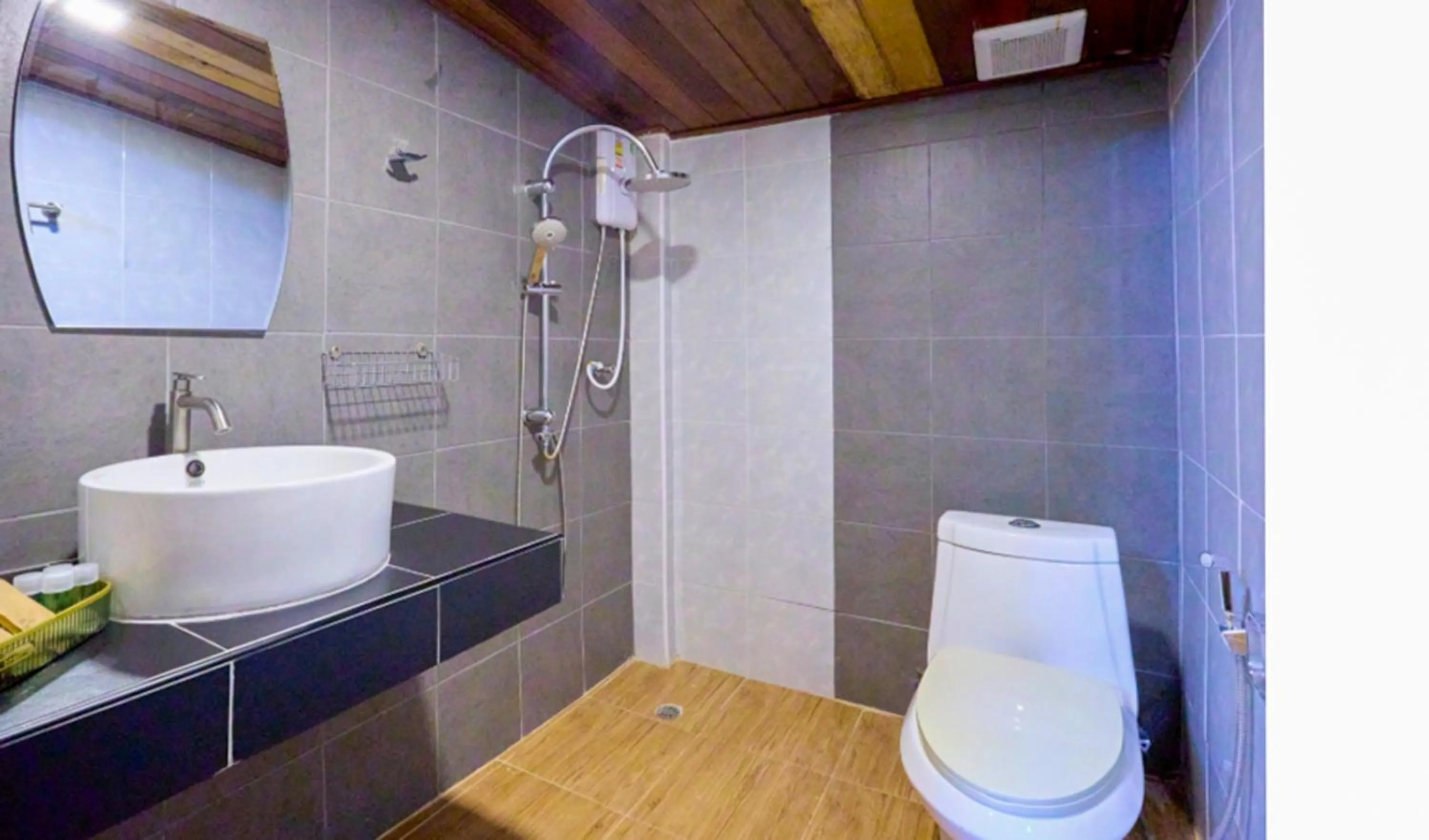 Shower in SCN Resort and Spa Rayong