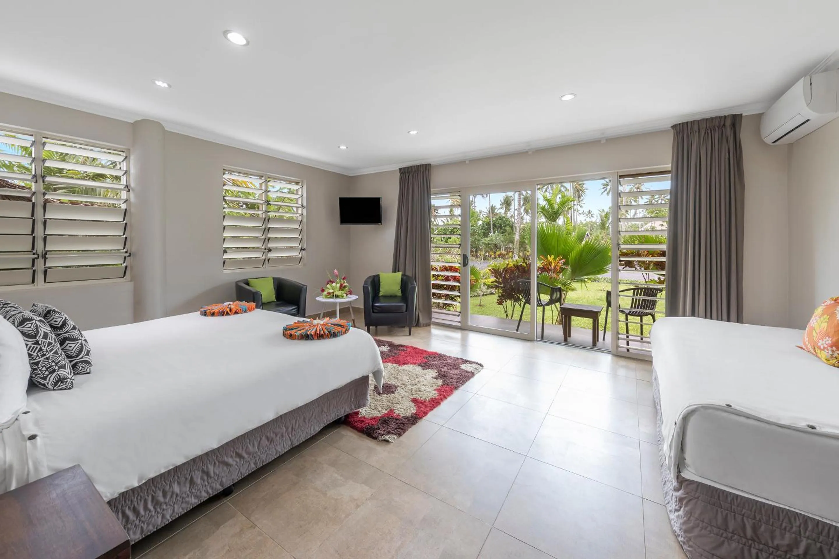 Bed in Saletoga Sands Resort & Spa