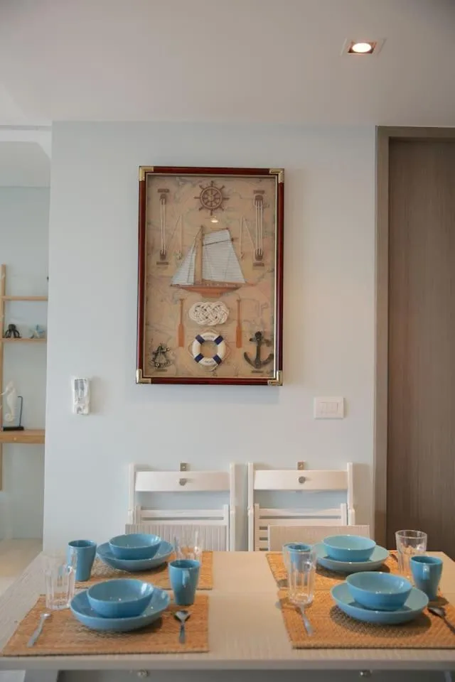 Stunning sunset on 30th floor beach front@Veranda