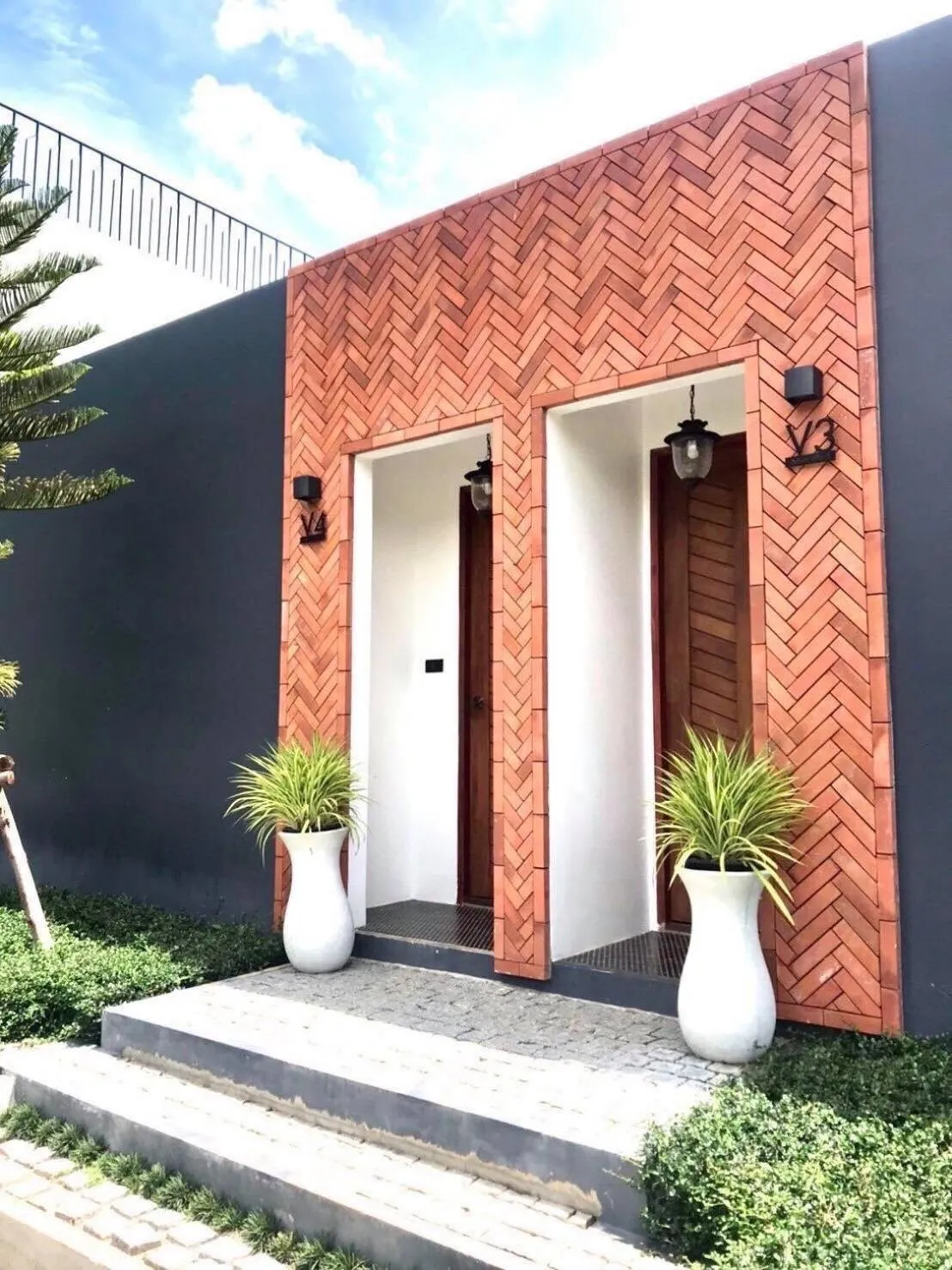 Facade/entrance in Adoor hotel Khao Yai