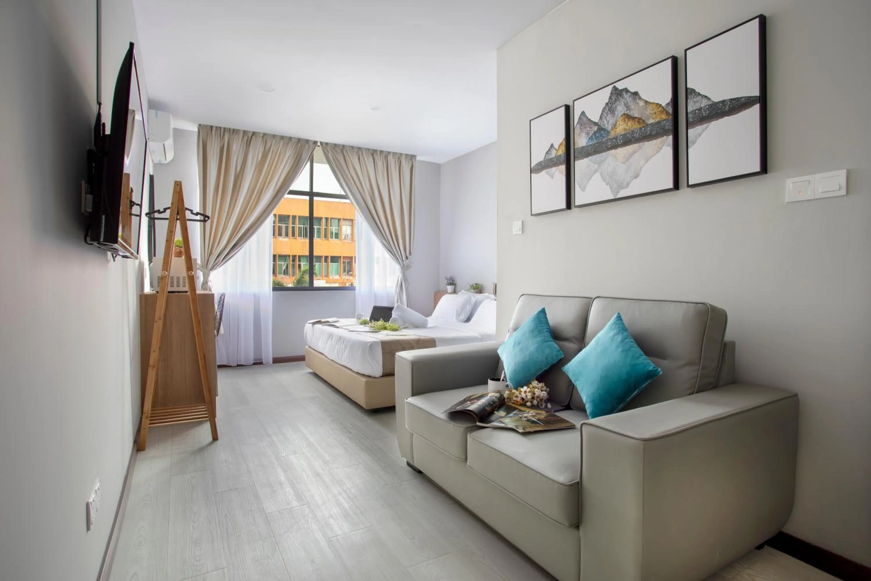 TV and multimedia in HotSpot @ City Centre by SSVC