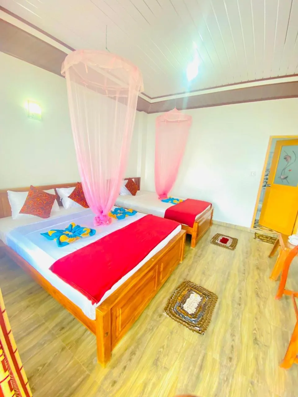 Bed in Pleasant Peak