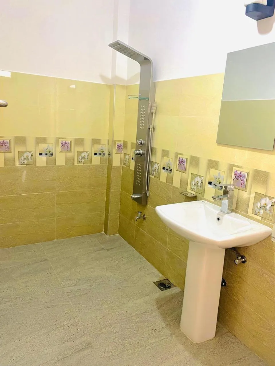 Bathroom in Pleasant Peak