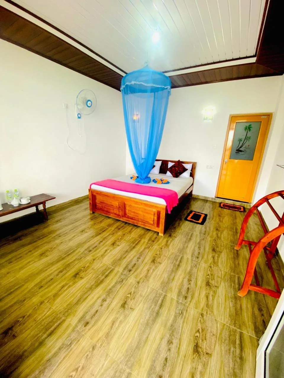 Bed in Pleasant Peak