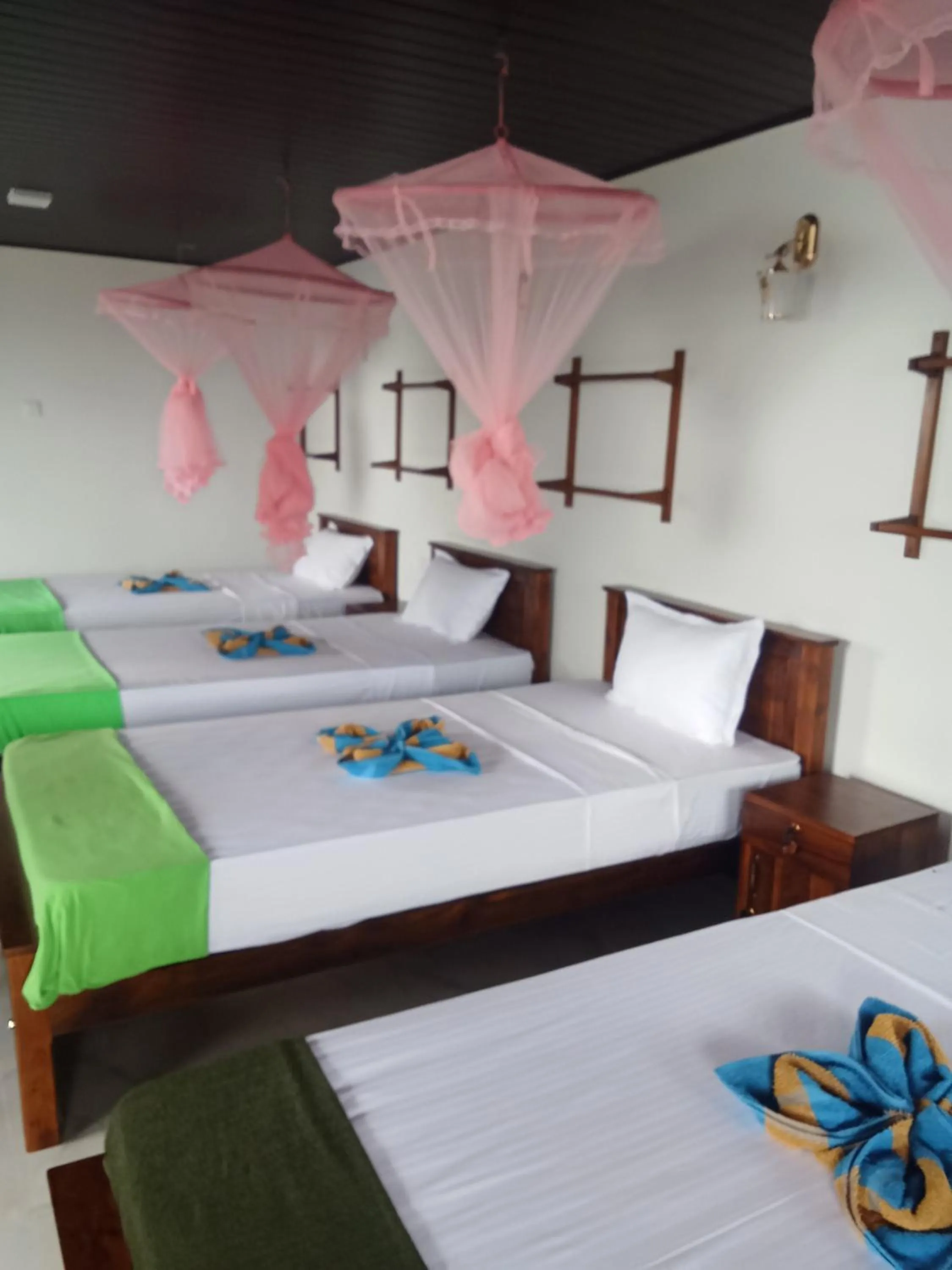 Bed in Pleasant Peak