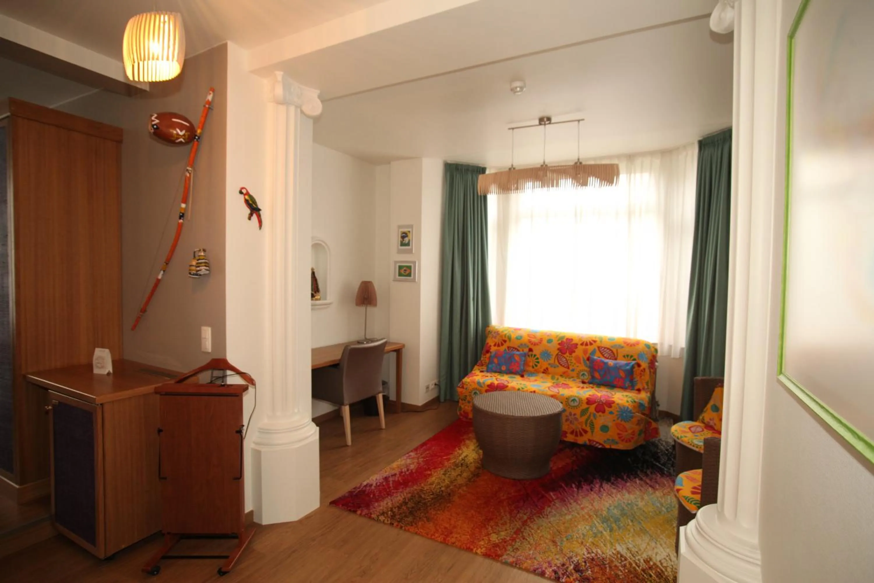 Seating area in Hotel La Roseraie