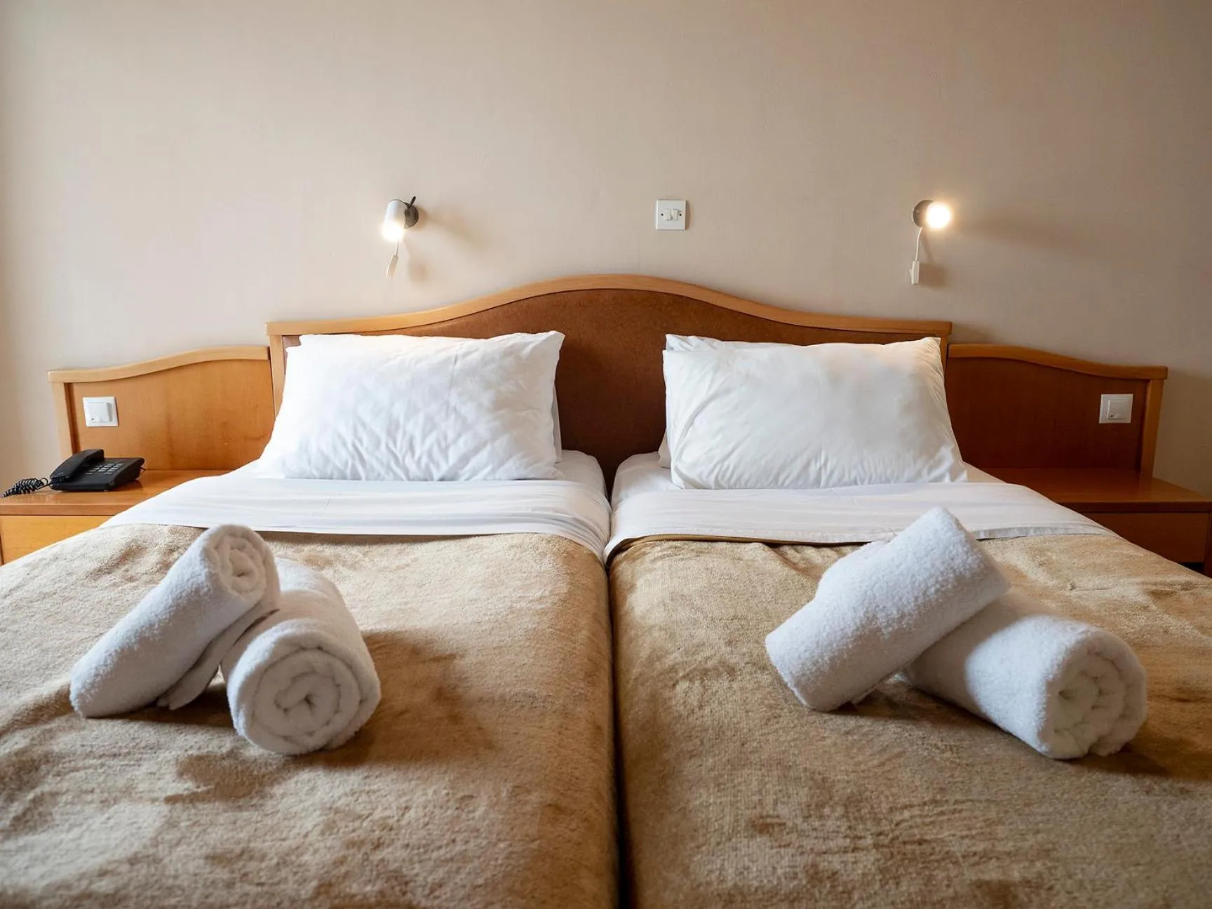 Photo of the whole room, Bed in Sappho Hotel