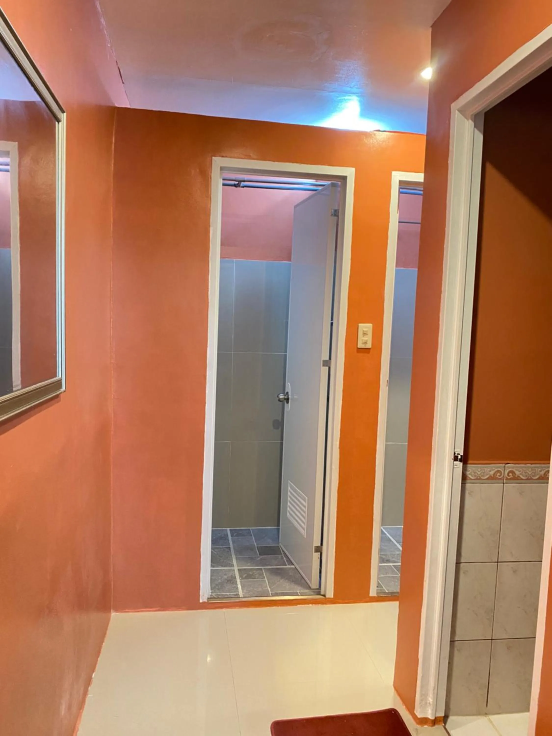 Laguno Hostel and Guest House