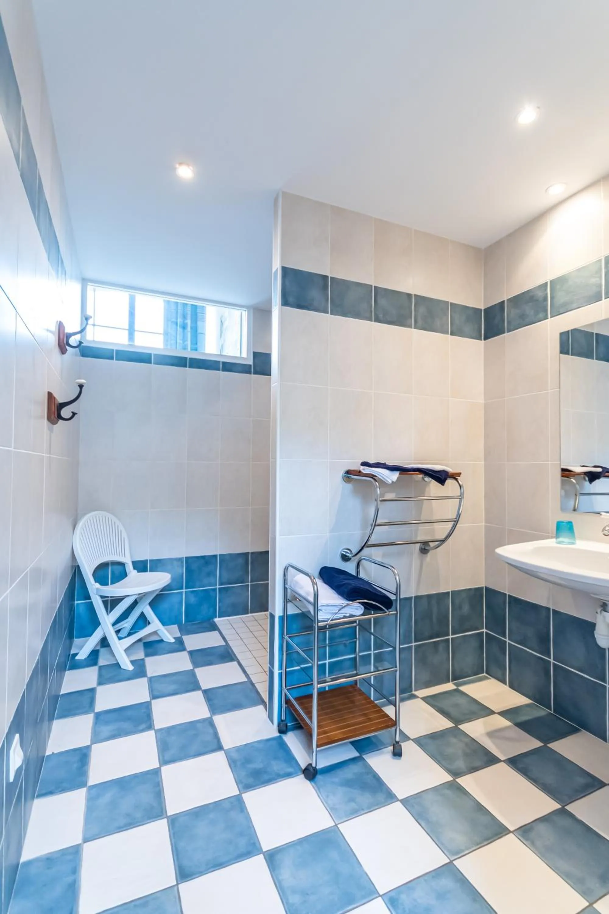 Shower in Le DOMAINE DES ECOLIERS B&B