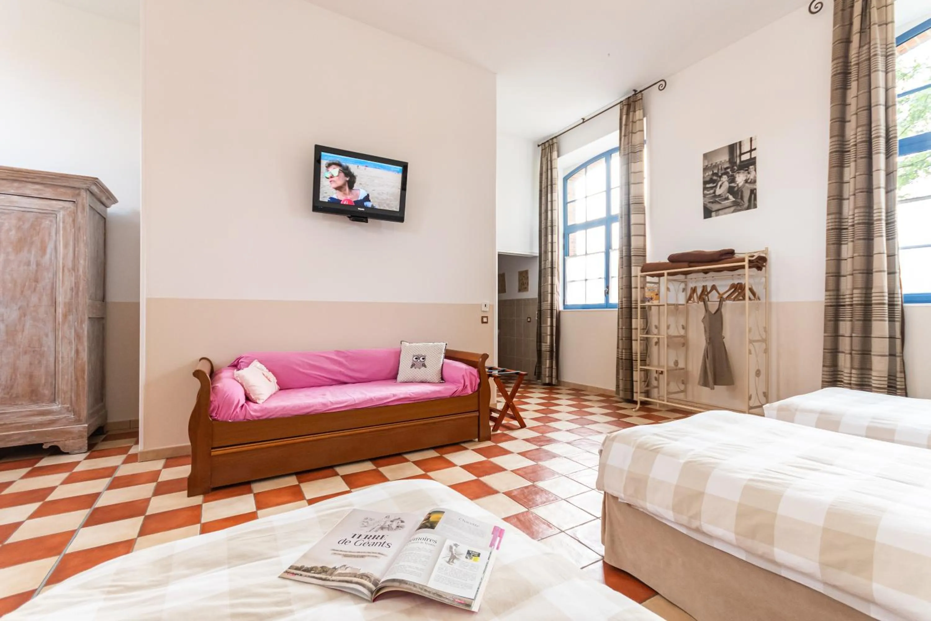 TV and multimedia, Bed in Le DOMAINE DES ECOLIERS B&B