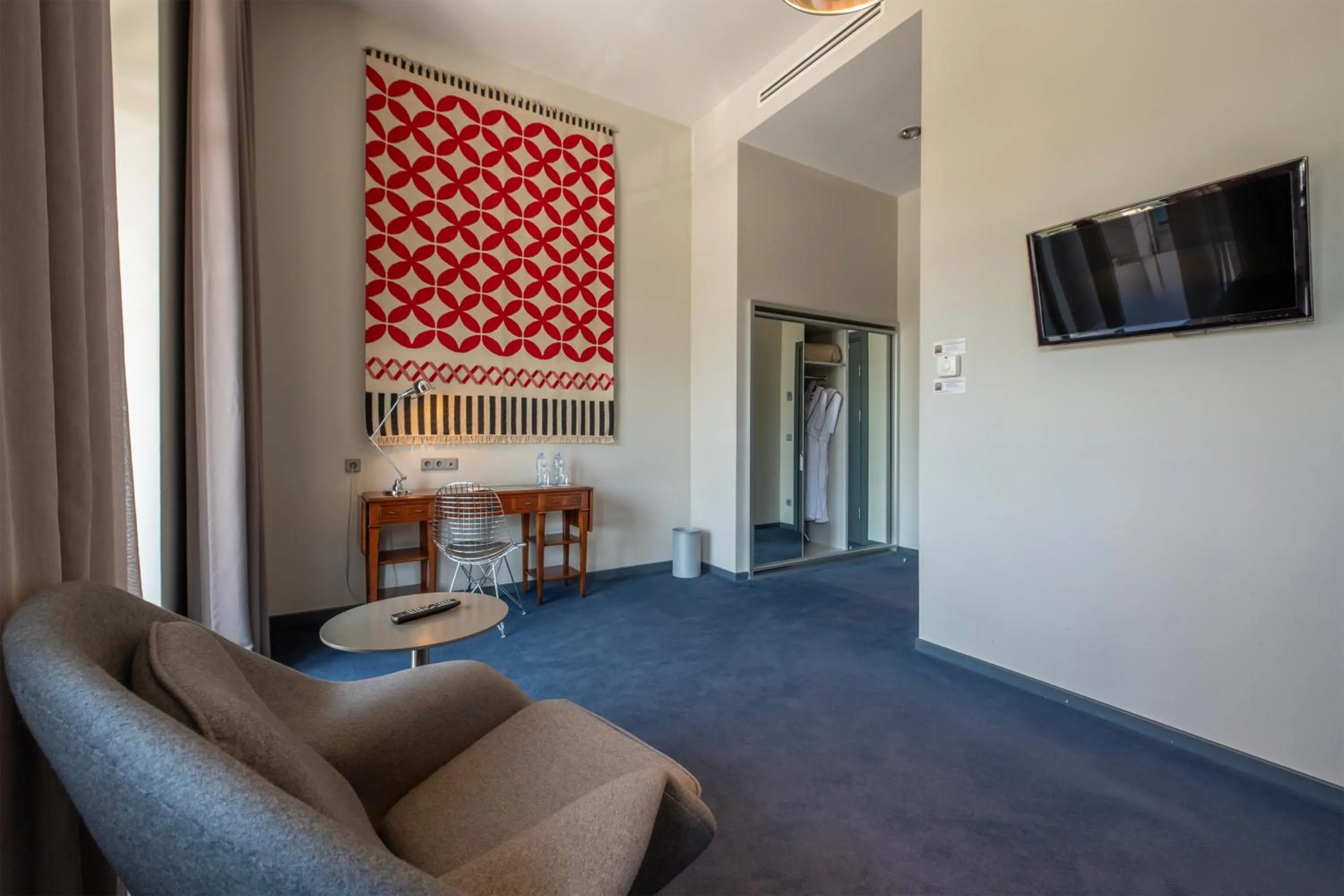 TV and multimedia in Kabadoni Boutique Hotel