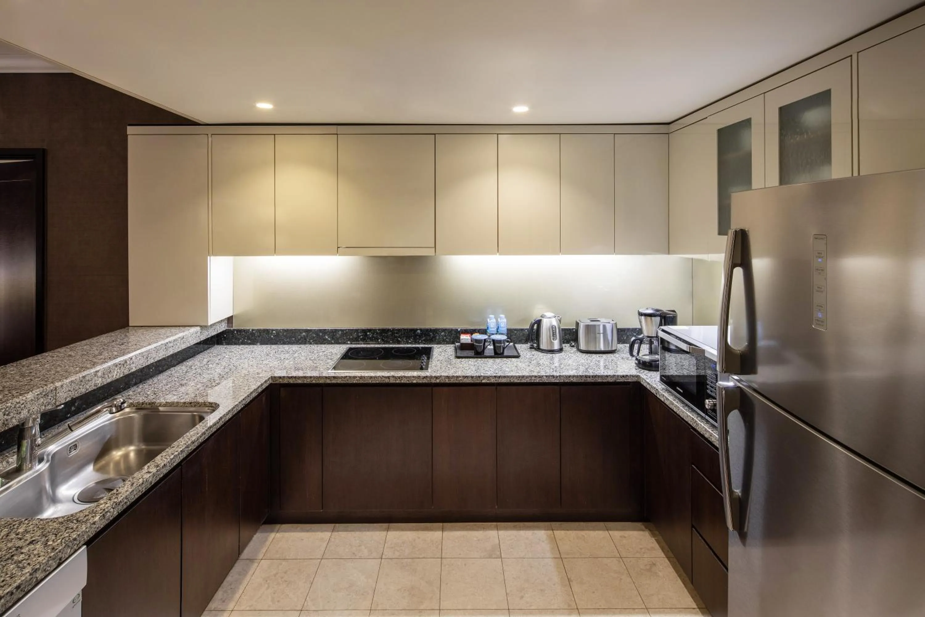 Kitchen or kitchenette in Oakwood Premier Coex Center Seoul