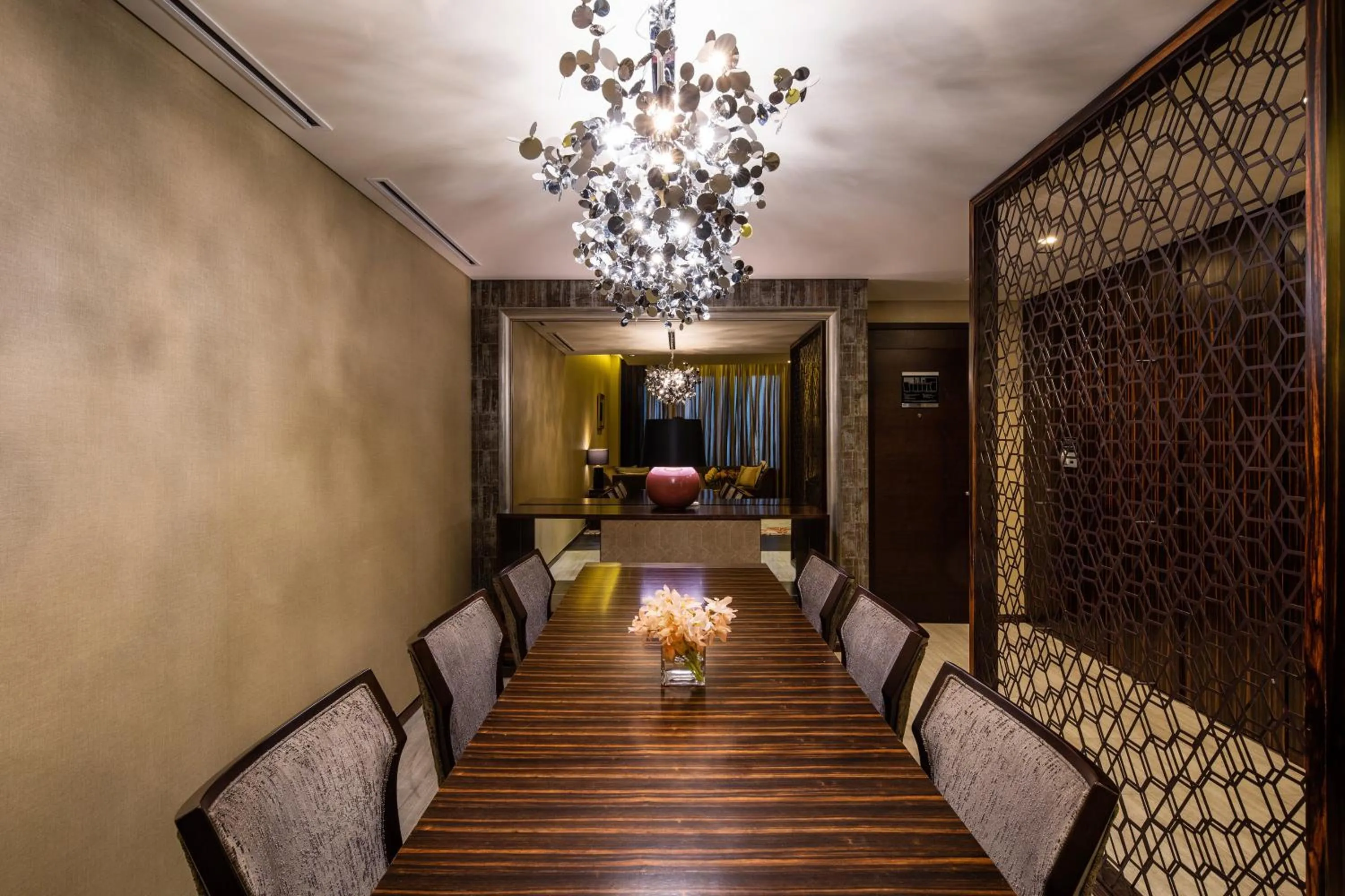 Meals in Oakwood Premier Coex Center Seoul