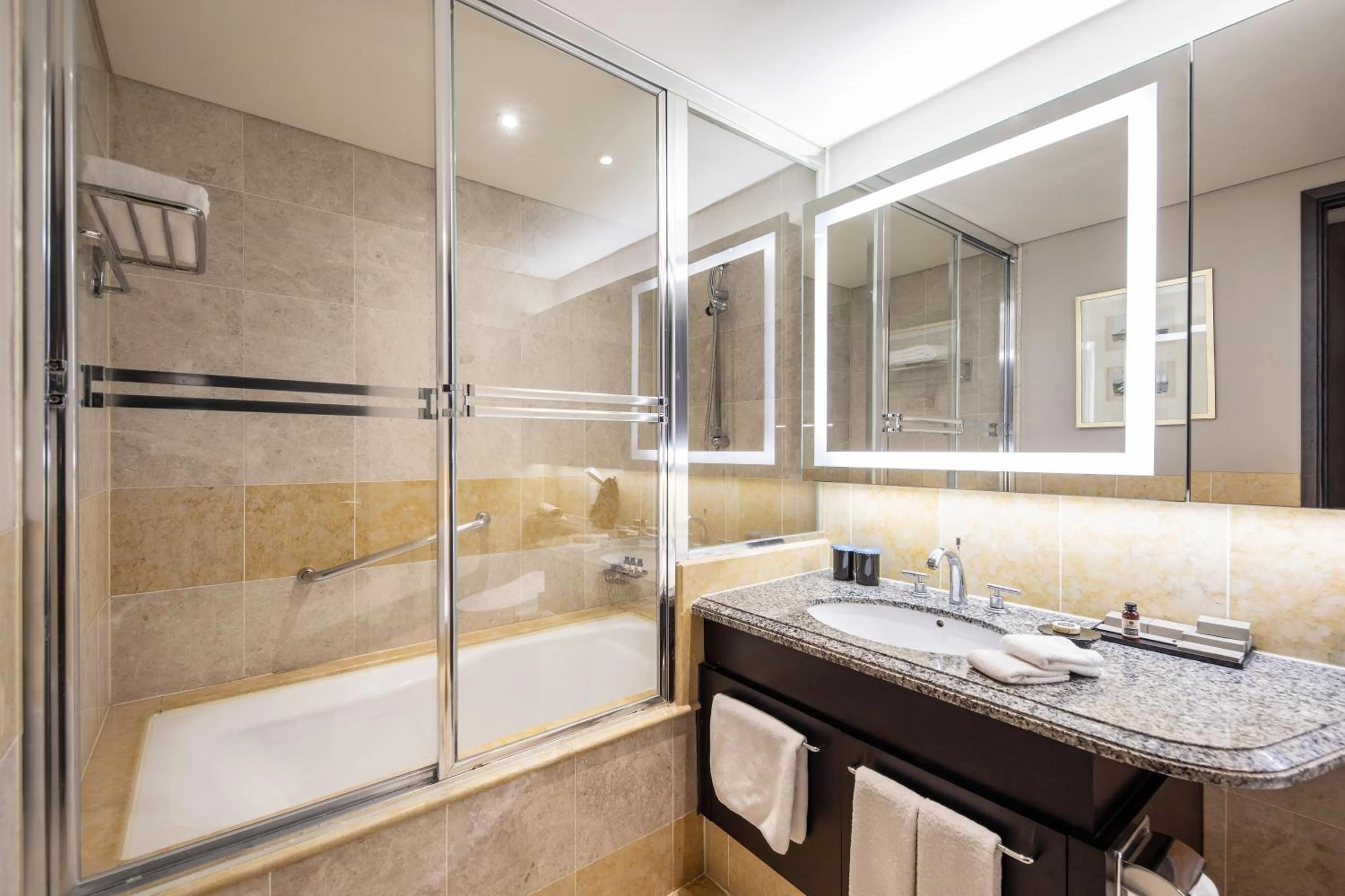 Bathroom in Oakwood Premier Coex Center Seoul