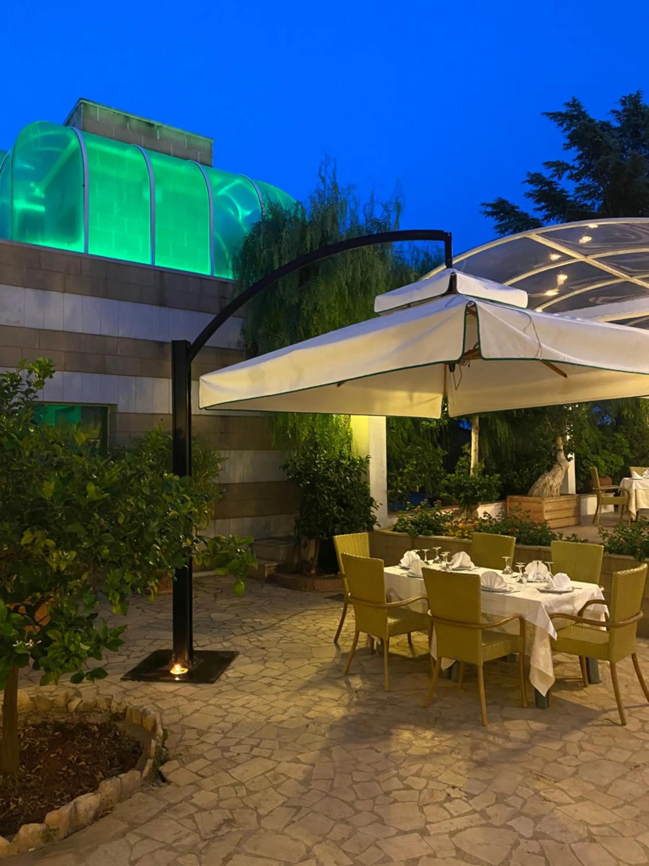 Patio in Hotel Vecchio Mulino