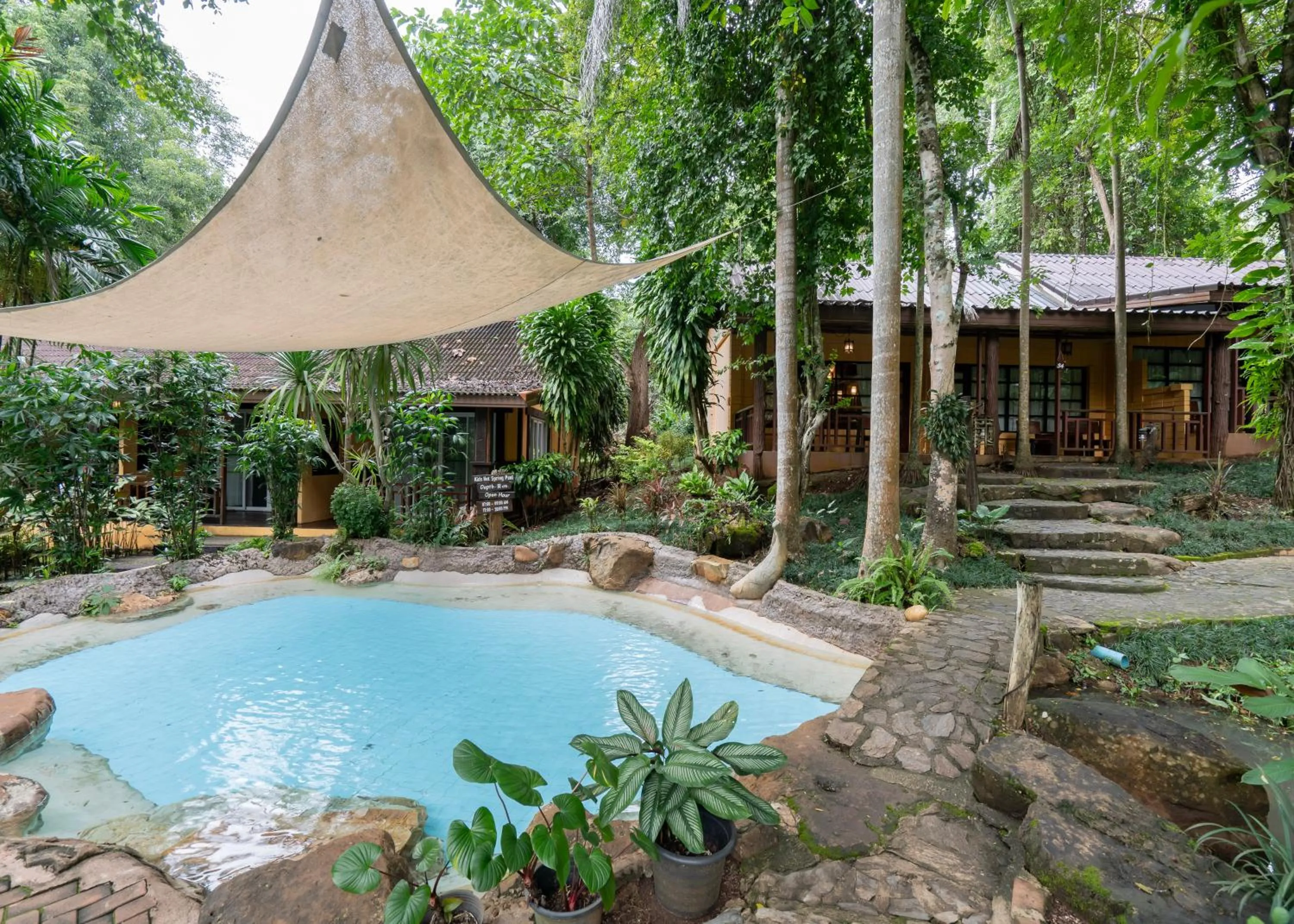 Property building in Home Phutoey River Kwai Hotspring & Nature Resort