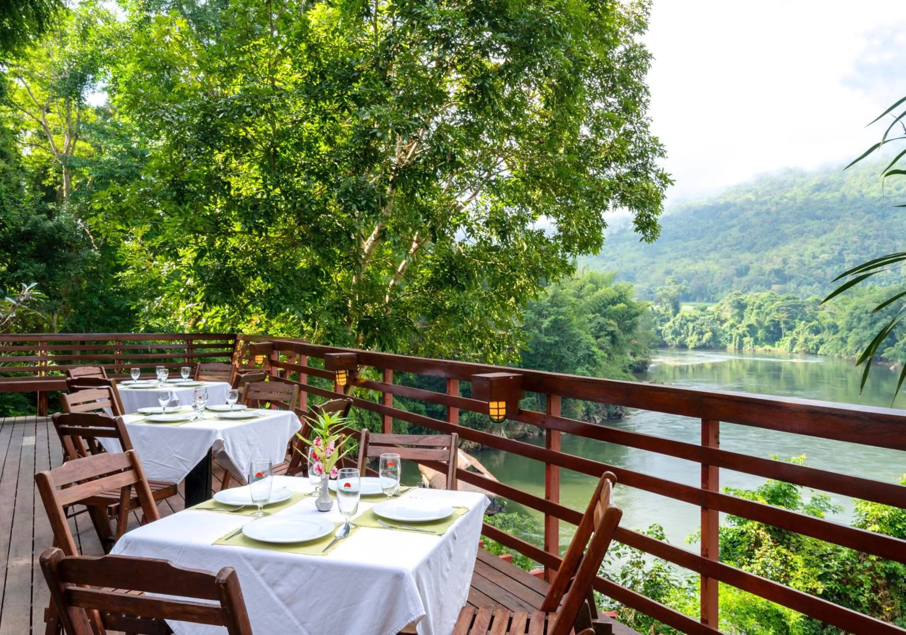 Restaurant/places to eat in Home Phutoey River Kwai Hotspring & Nature Resort