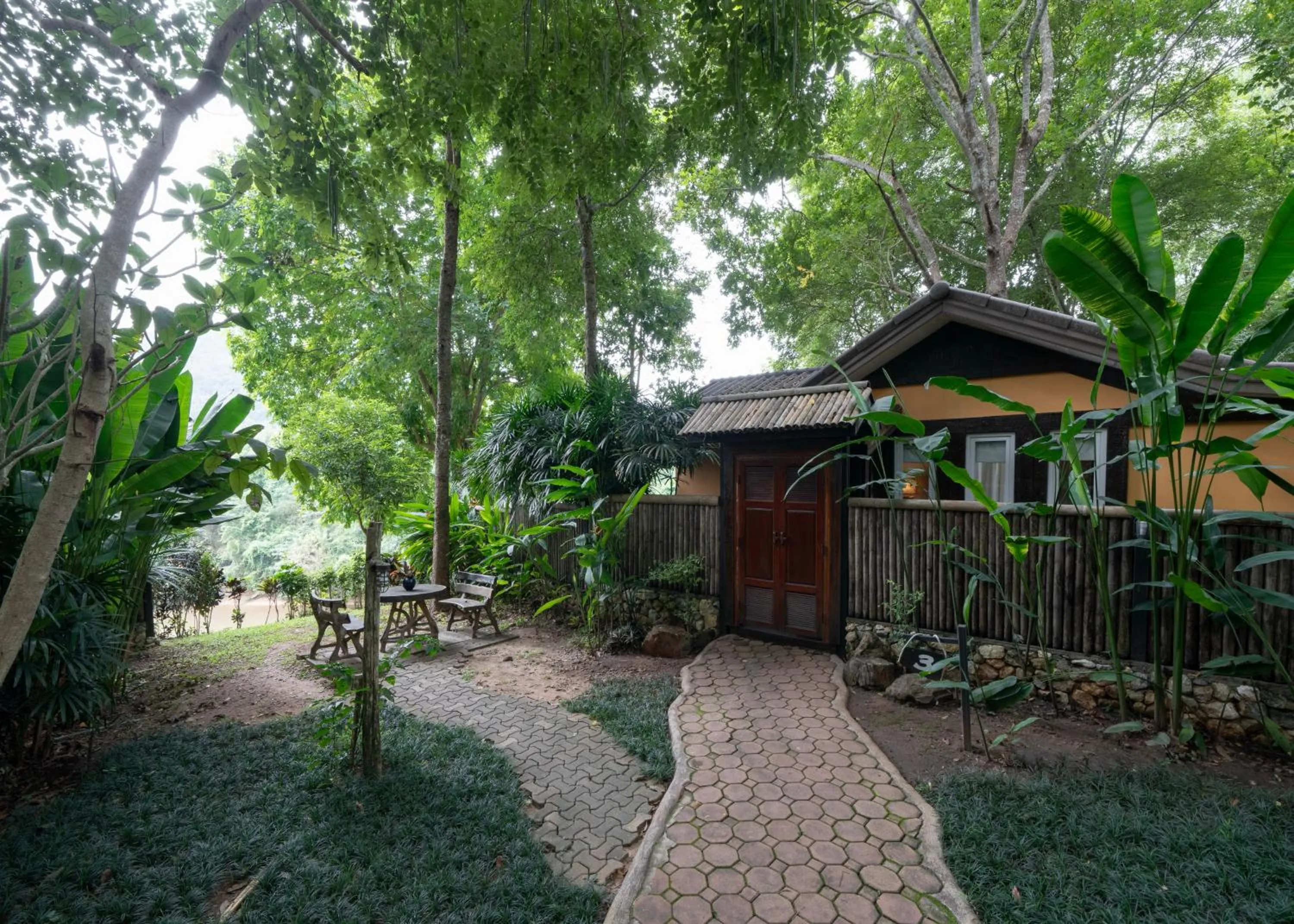 Property building in Home Phutoey River Kwai Hotspring & Nature Resort