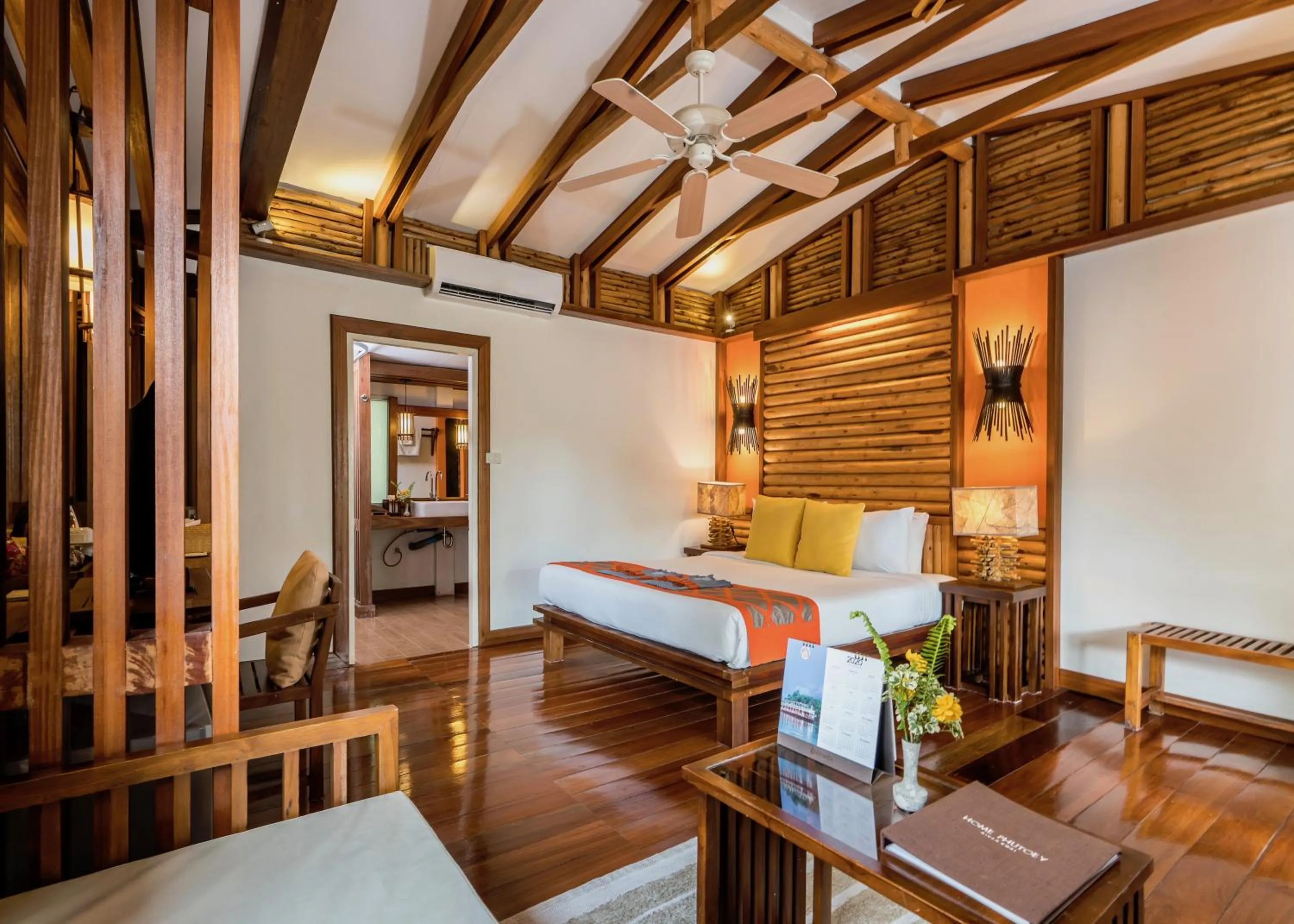 Photo of the whole room in Home Phutoey River Kwai Hotspring & Nature Resort