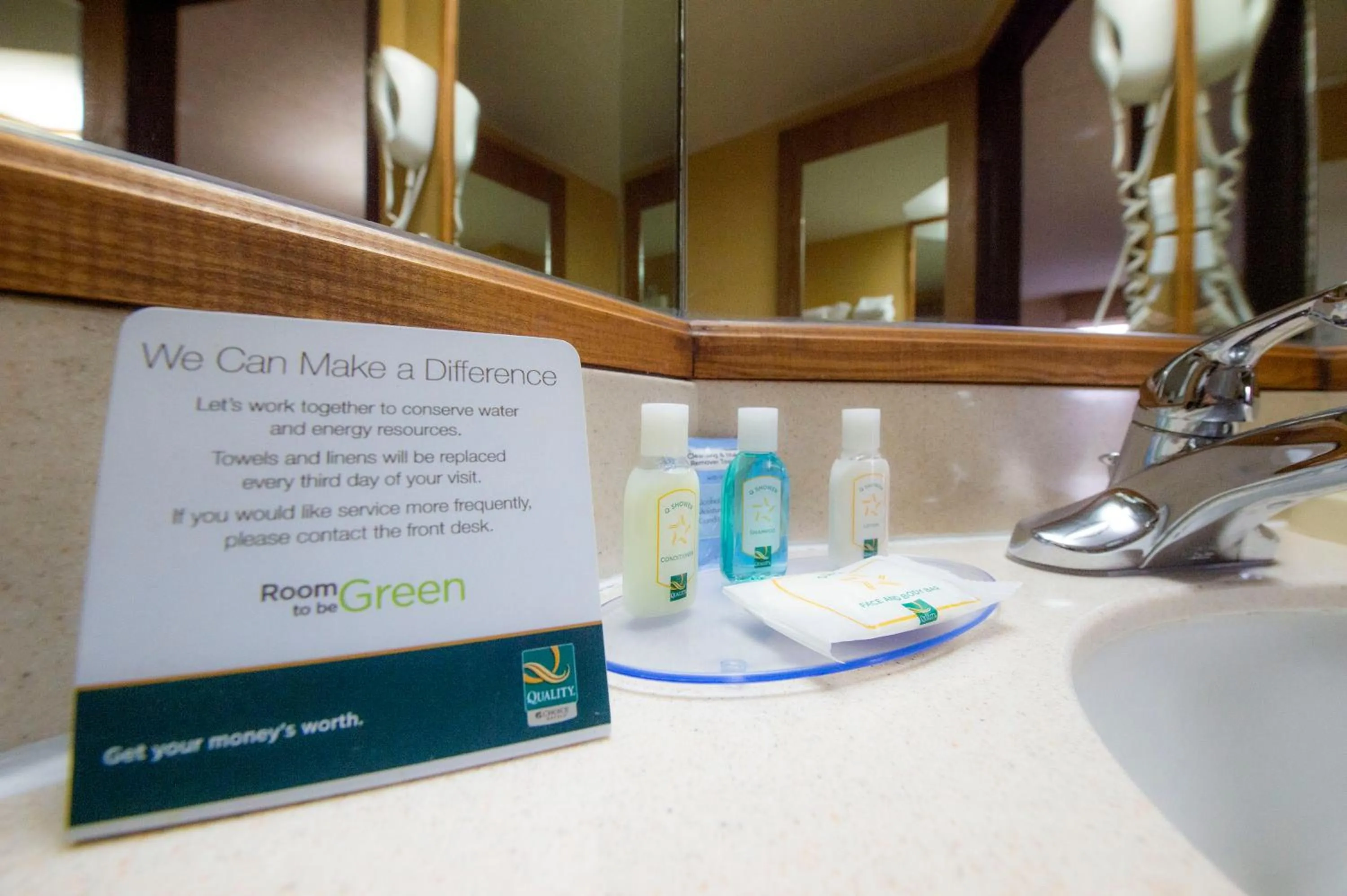 Bathroom in Quality Inn Colorado Springs South