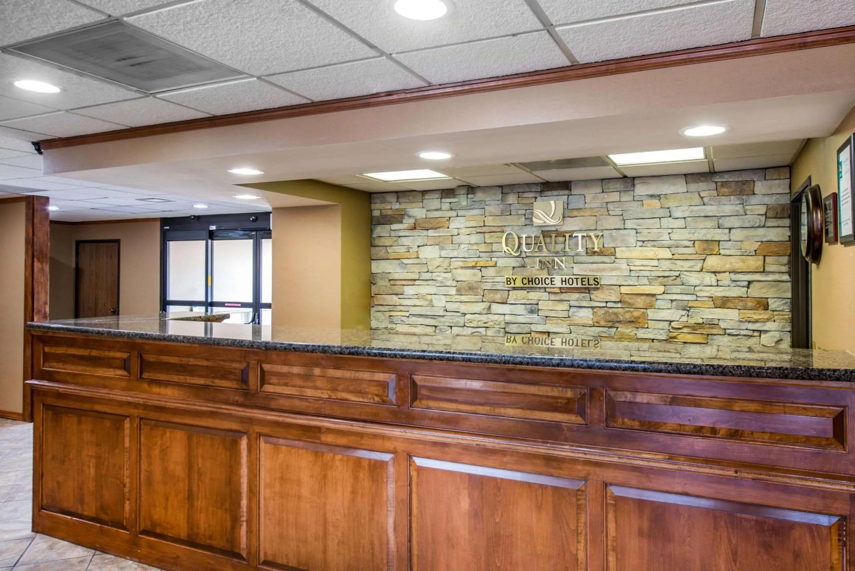 Lobby or reception in Quality Inn Colorado Springs South