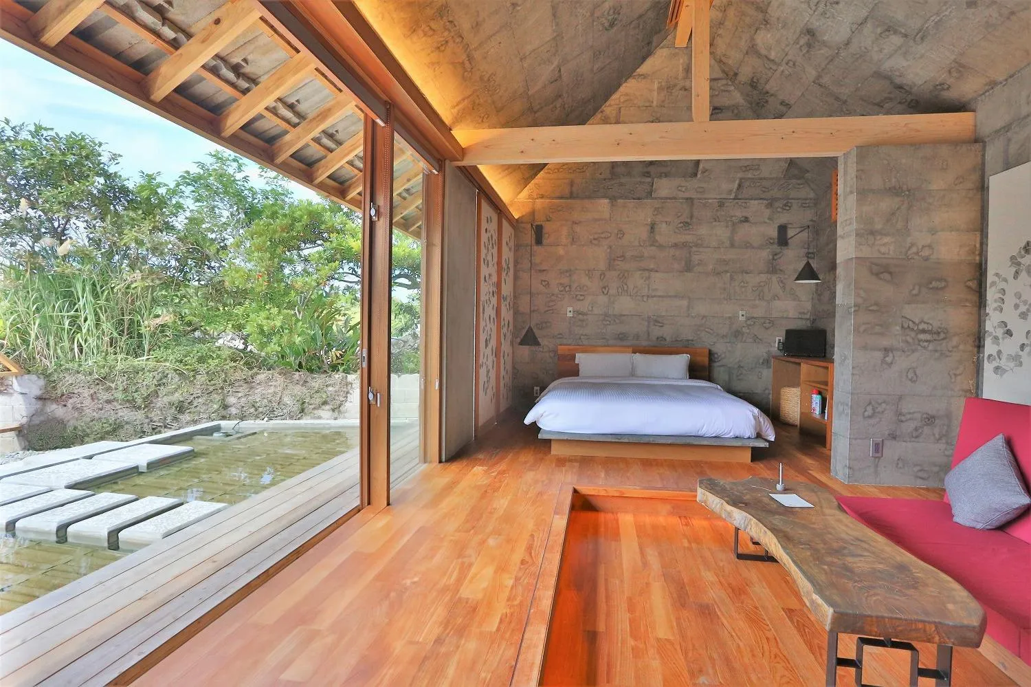 Bed in KAWASEMINOSU (MUKAKA VILLA)