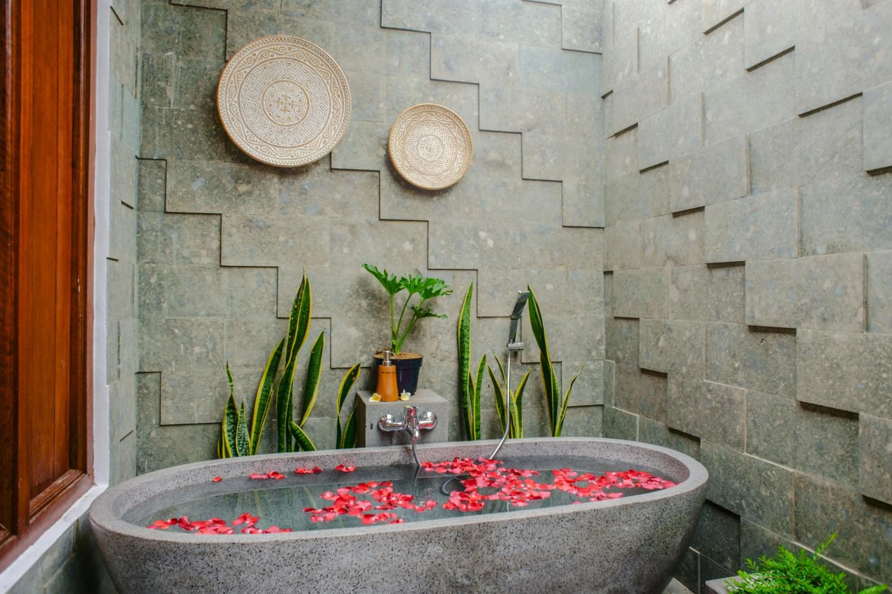 Bath in Umakelod Sebatu Villas