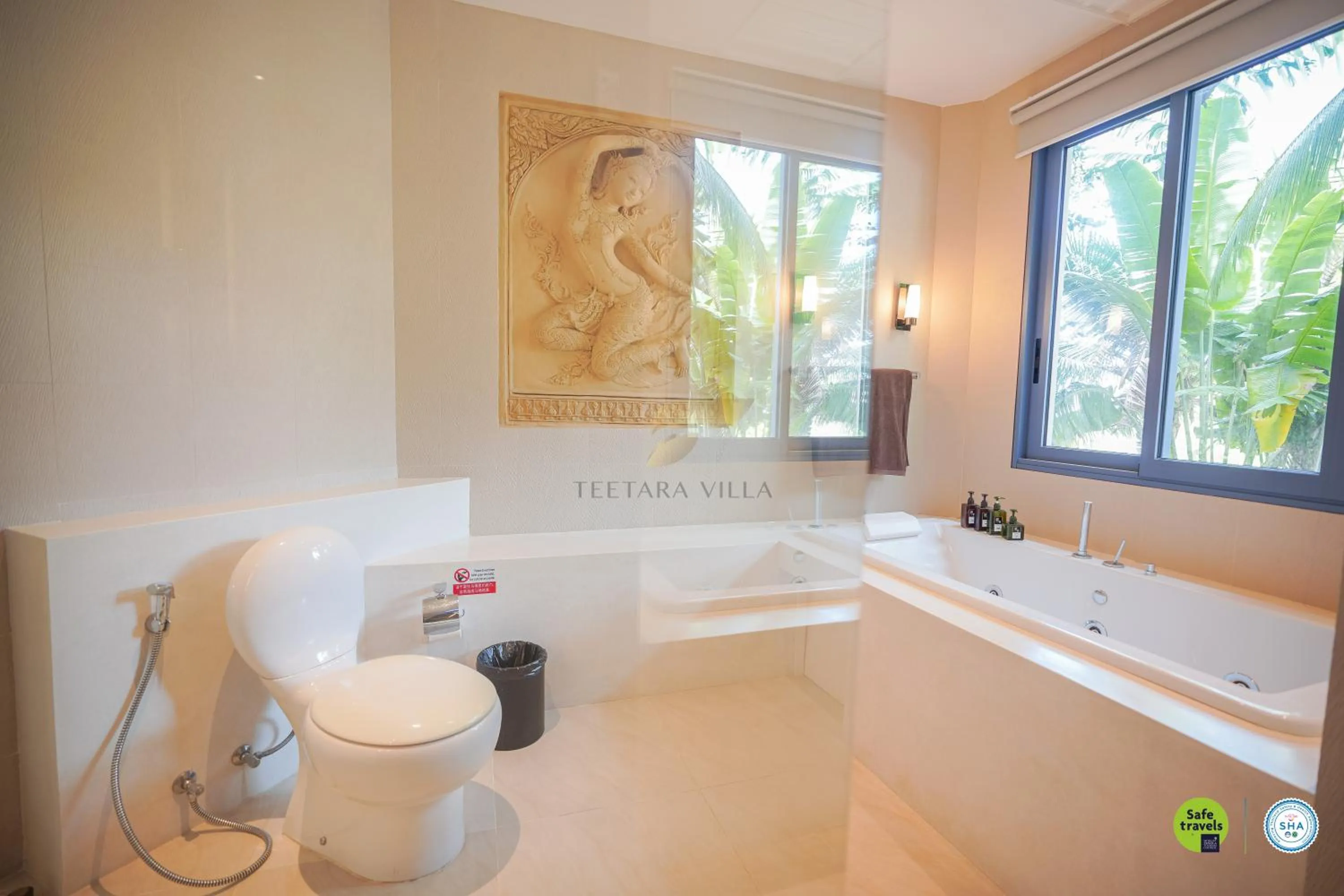 Toilet in Teetara Villa Patong