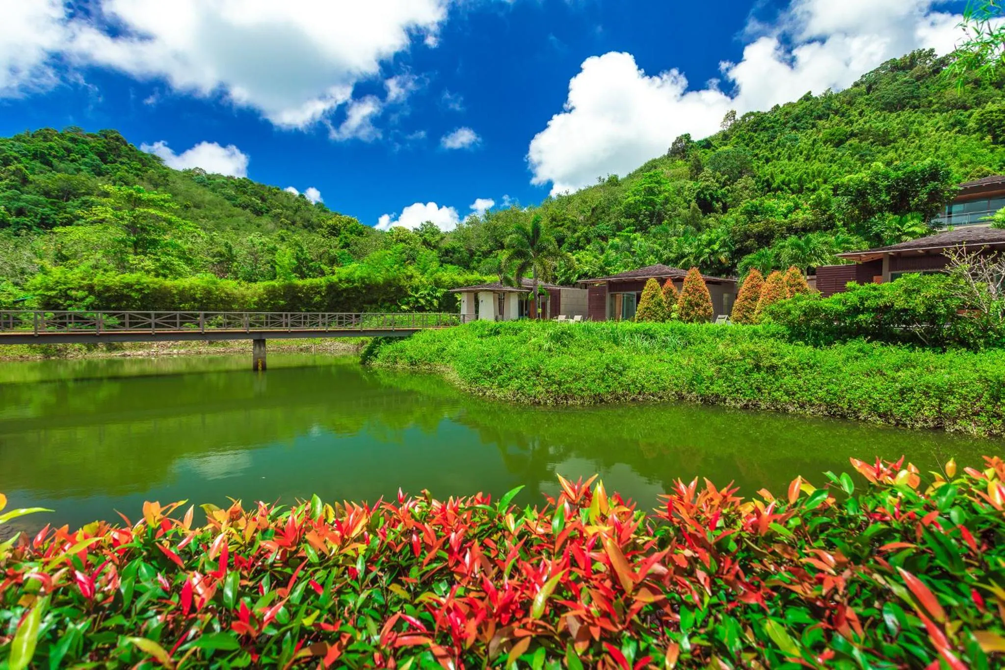Quiet street view in Teetara Villa Patong