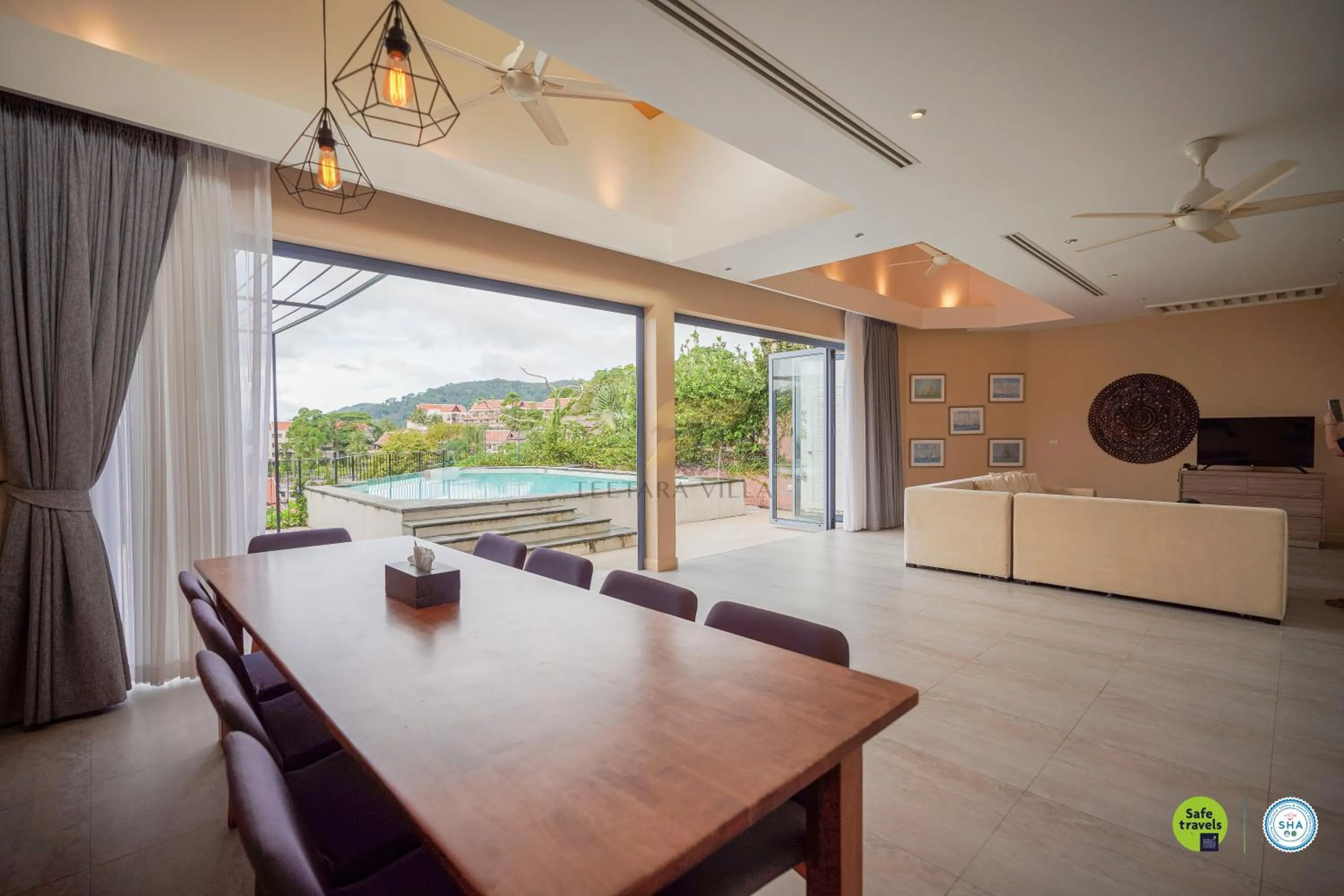 Living room in Teetara Villa Patong