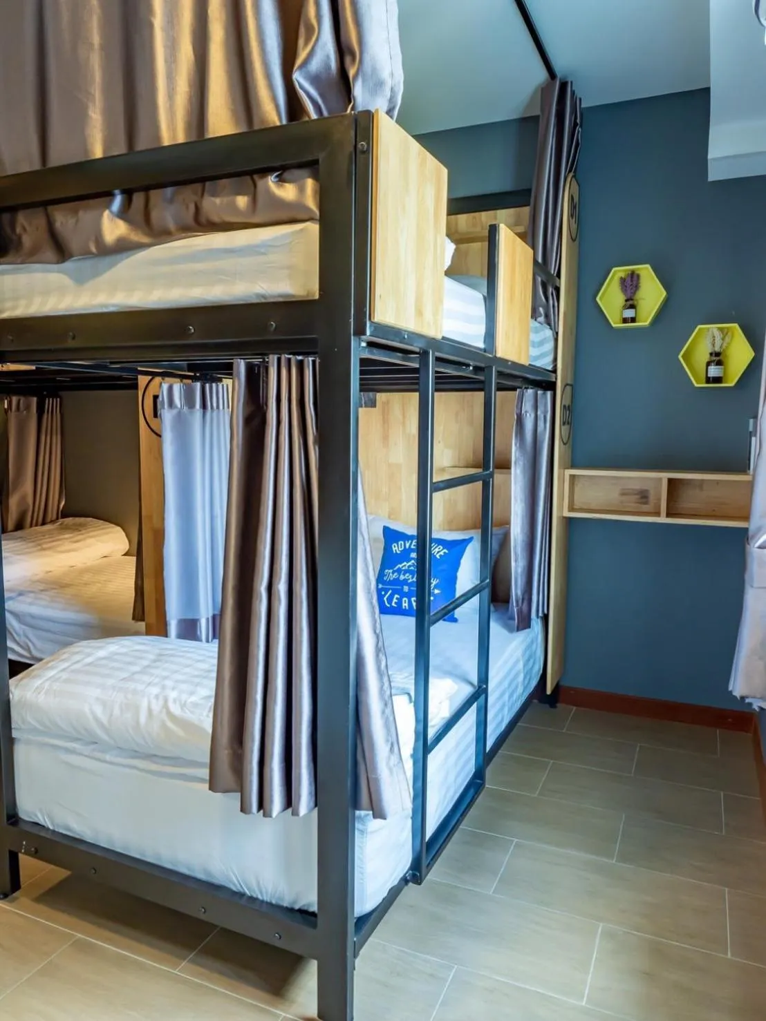 bunk bed, Bed in Ray Hostel