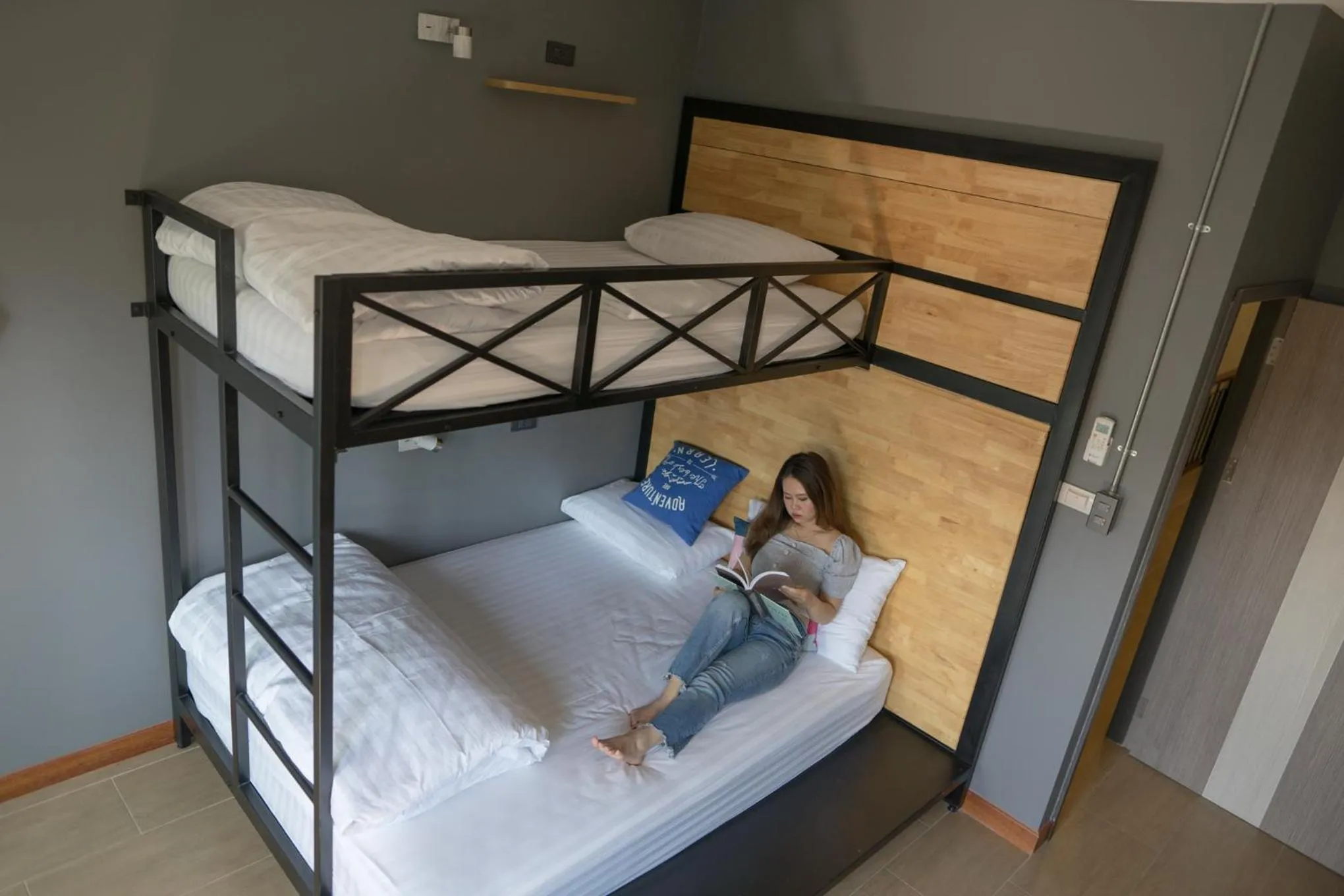 bunk bed, Bed in Ray Hostel