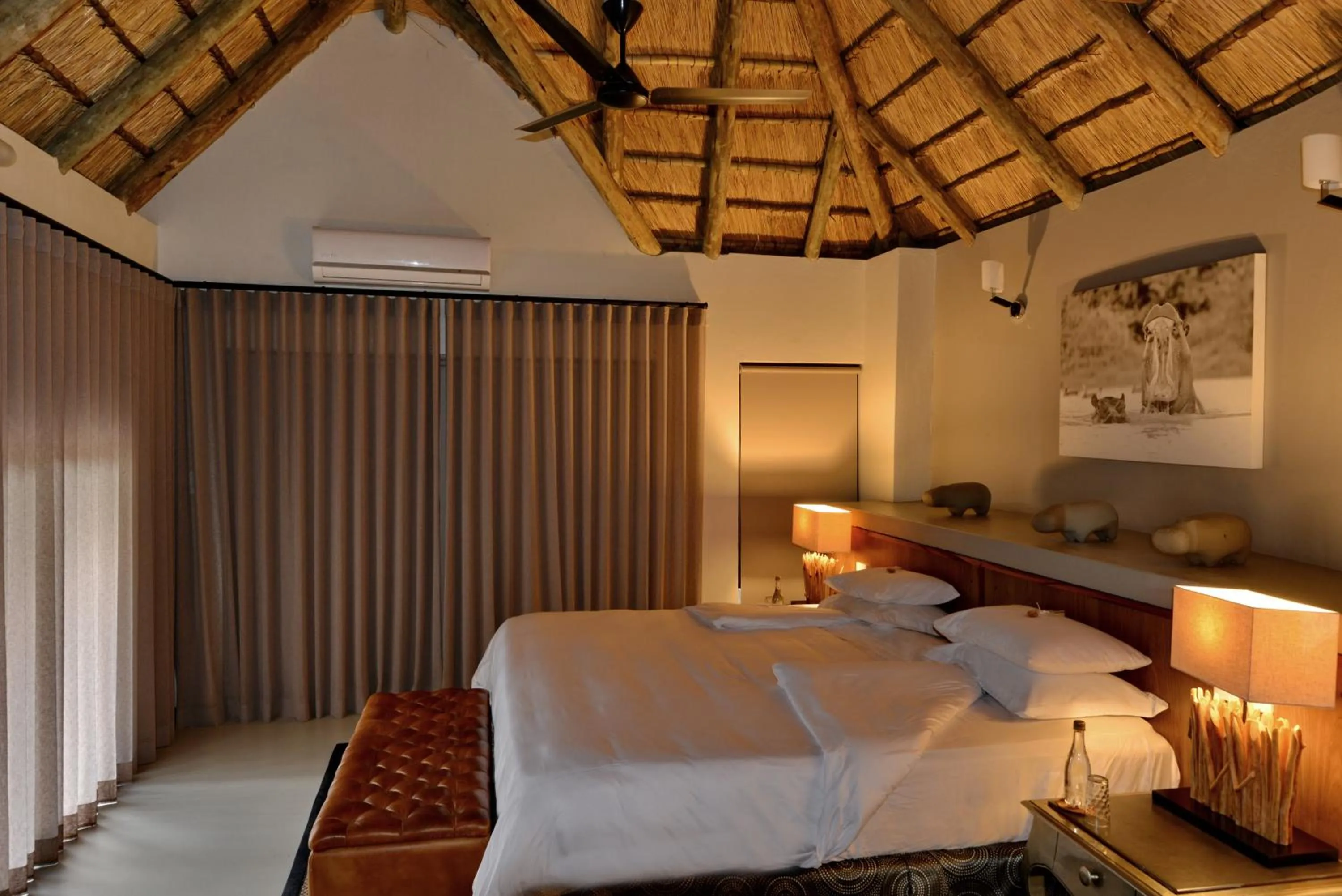 Bed in Tambuti Lodge