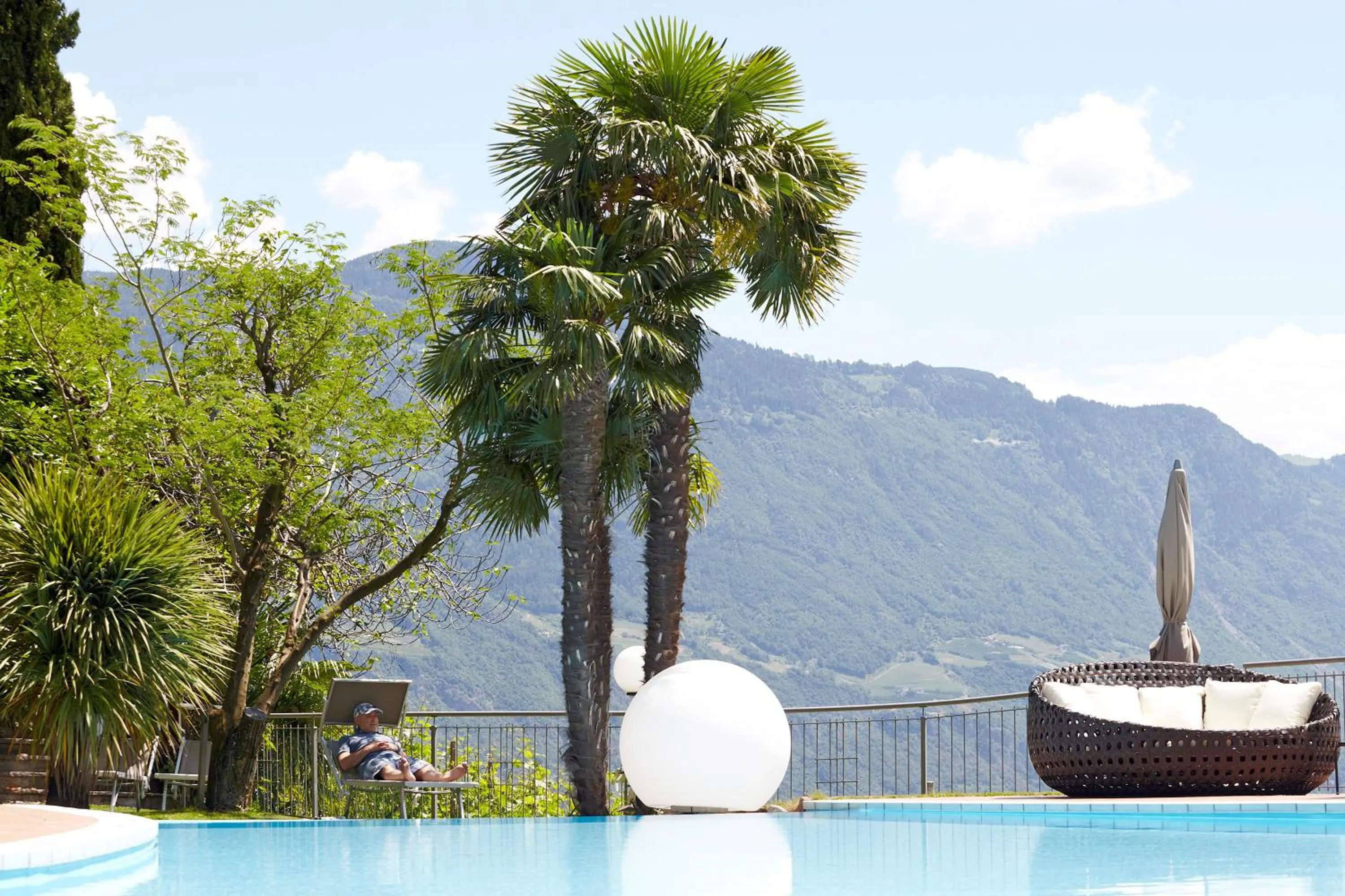 Swimming pool in Apparthotel Calma