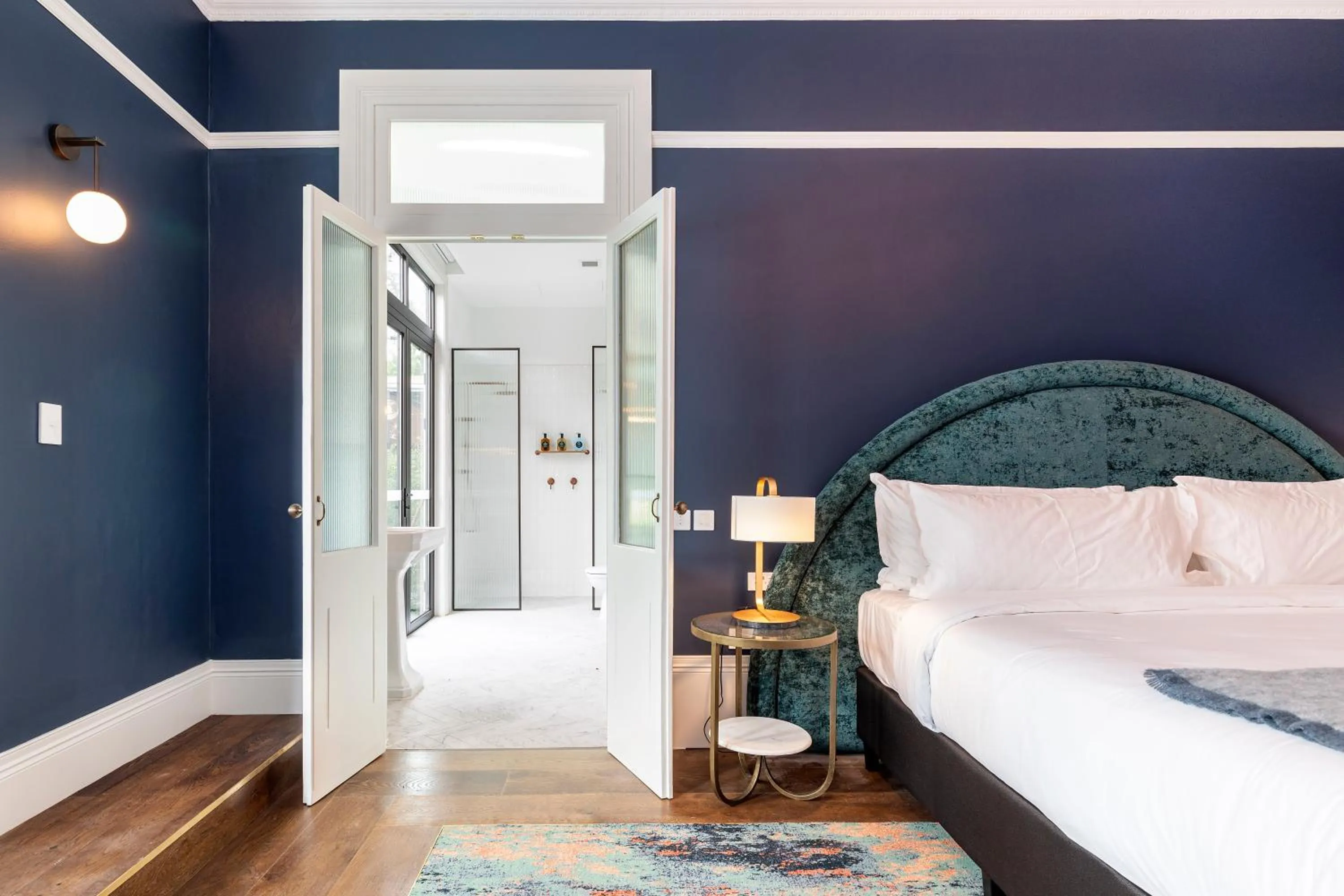 Photo of the whole room, Bed in The Albert Mosman