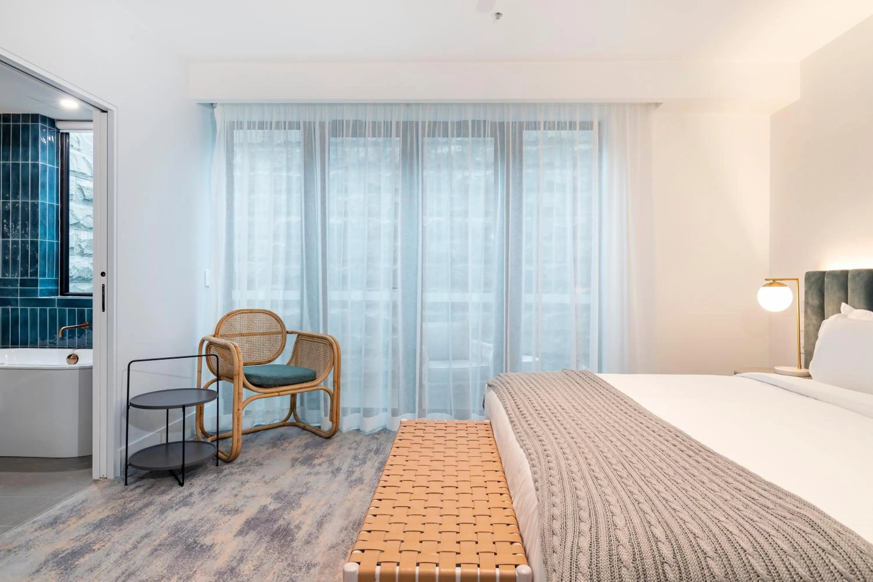 Photo of the whole room, Bed in The Albert Mosman