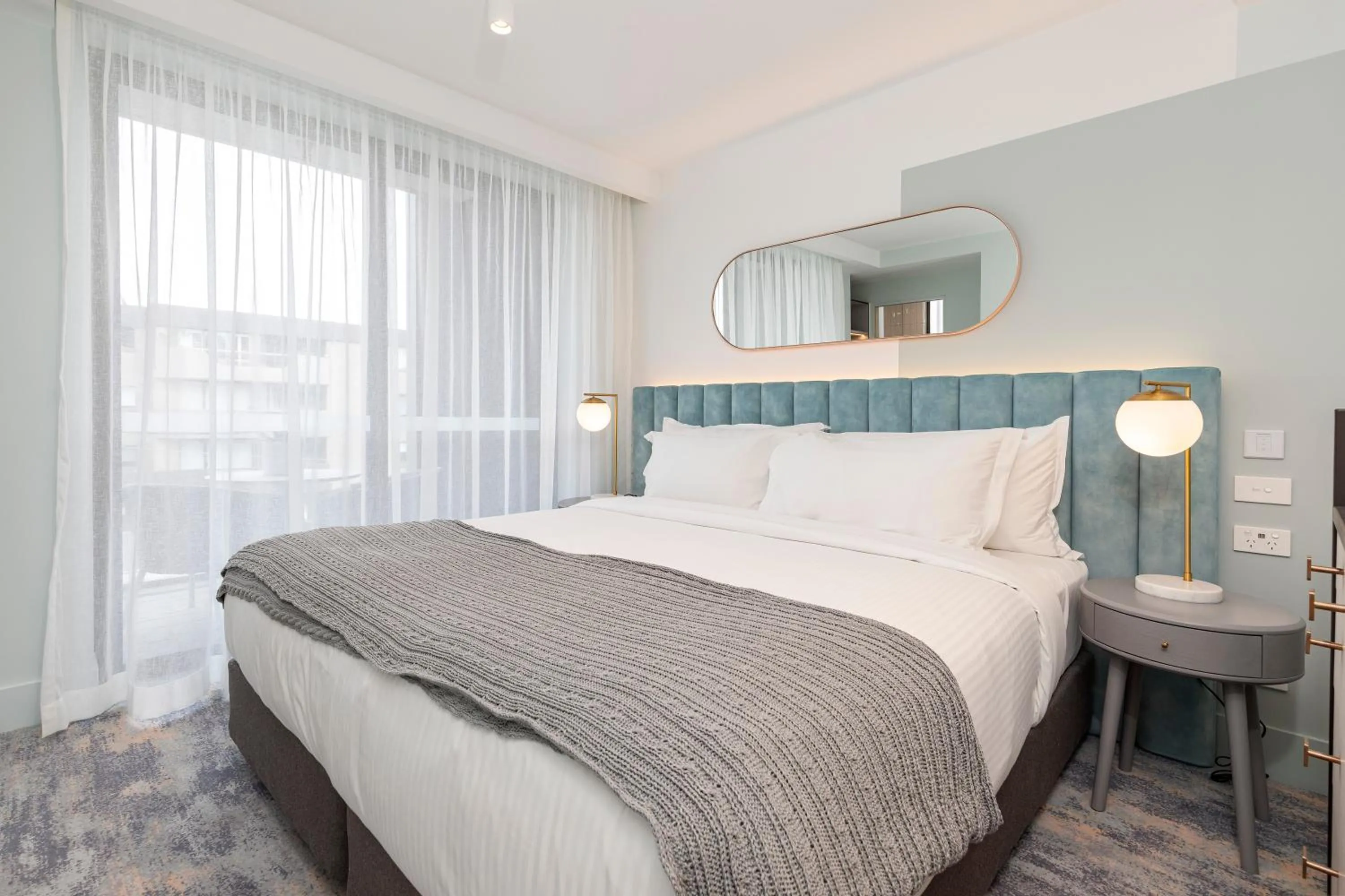 Photo of the whole room, Bed in The Albert Mosman