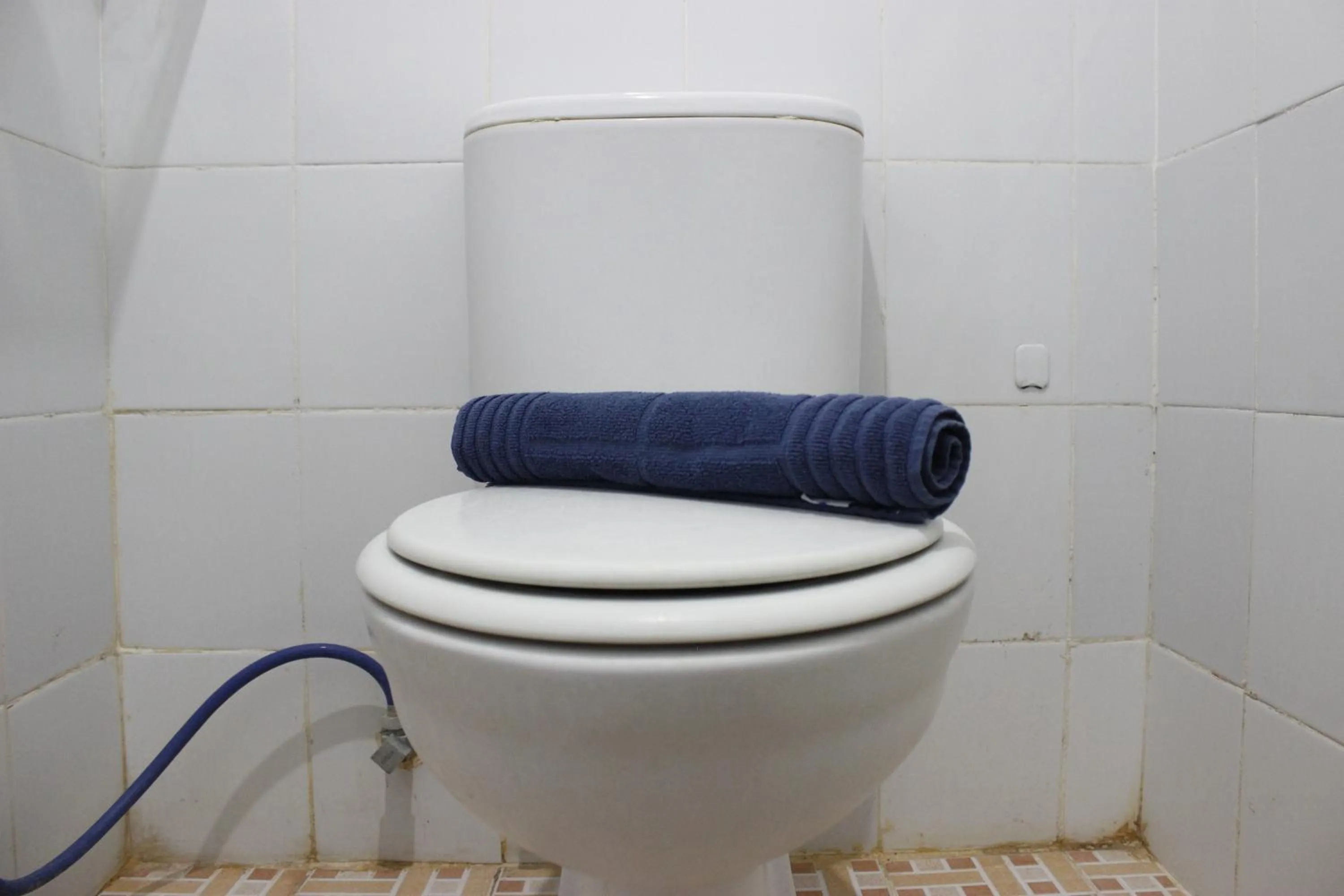 Minimalist Studio Apartment at The Suite @Metro By Travelio