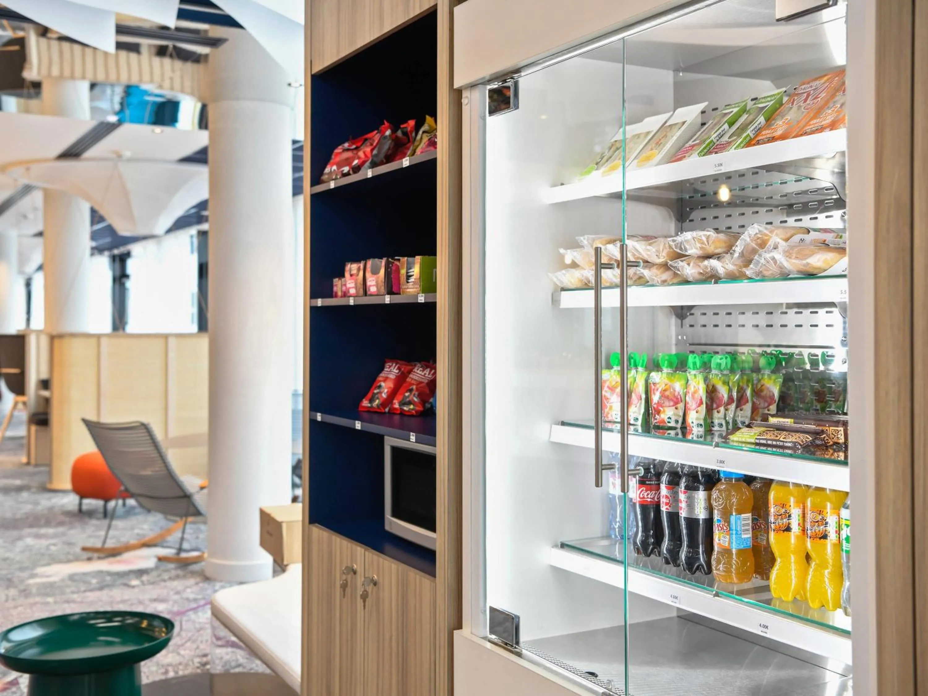 Lounge or bar in ibis Styles Paris Orly Airport